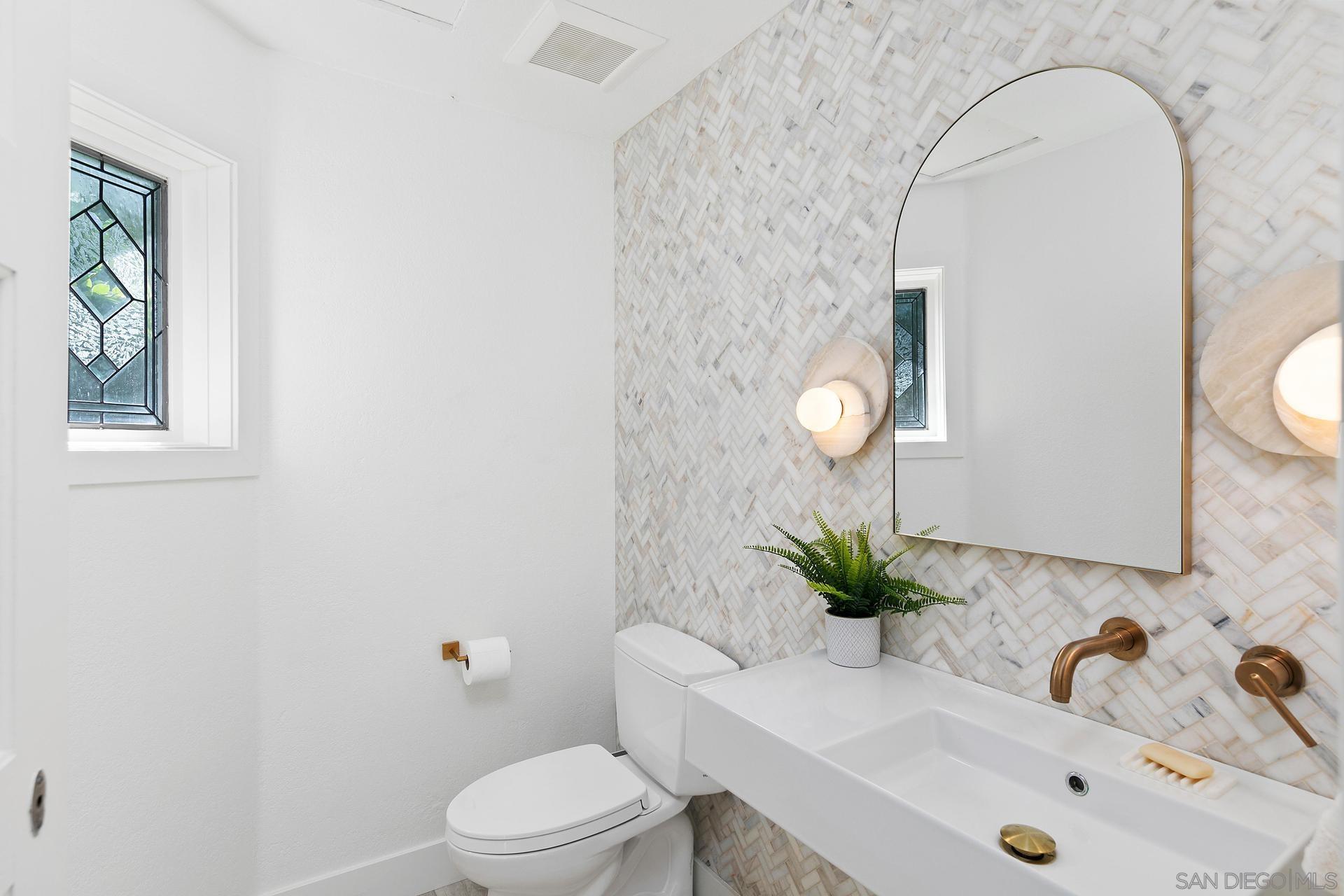 Detail Gallery Image 15 of 51 For 7359  Alicante Rd, Carlsbad,  CA 92009 - 4 Beds | 2/2 Baths