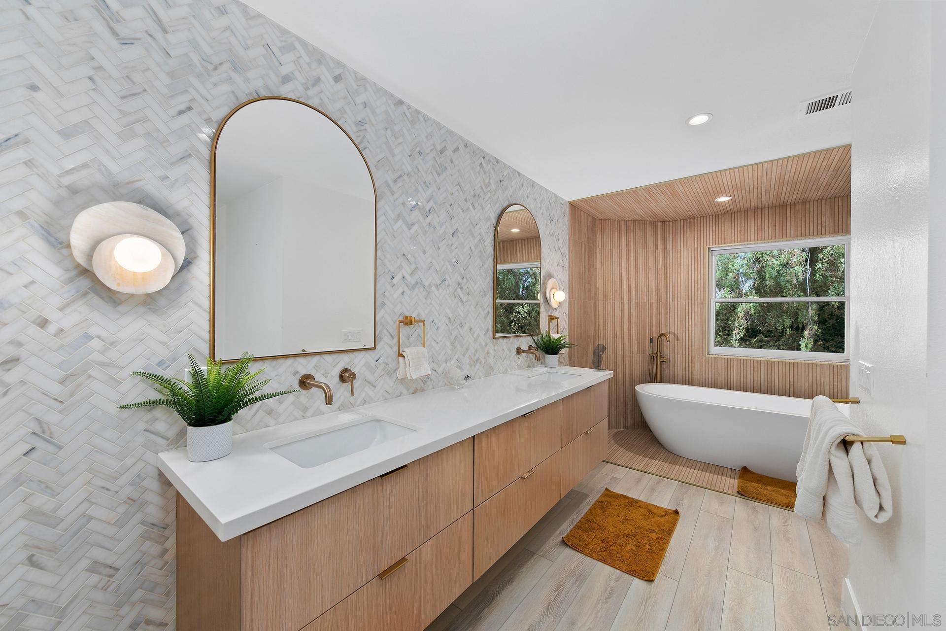 Detail Gallery Image 22 of 51 For 7359  Alicante Rd, Carlsbad,  CA 92009 - 4 Beds | 2/2 Baths