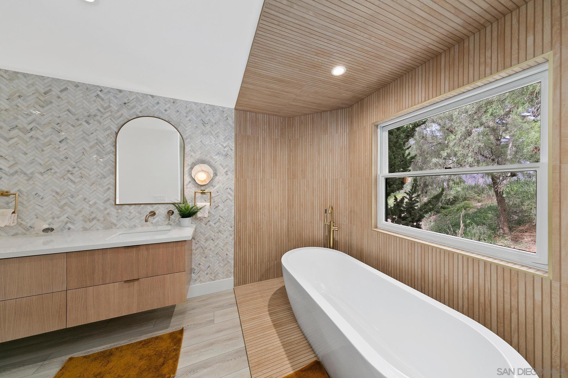 Detail Gallery Image 24 of 51 For 7359  Alicante Rd, Carlsbad,  CA 92009 - 4 Beds | 2/2 Baths