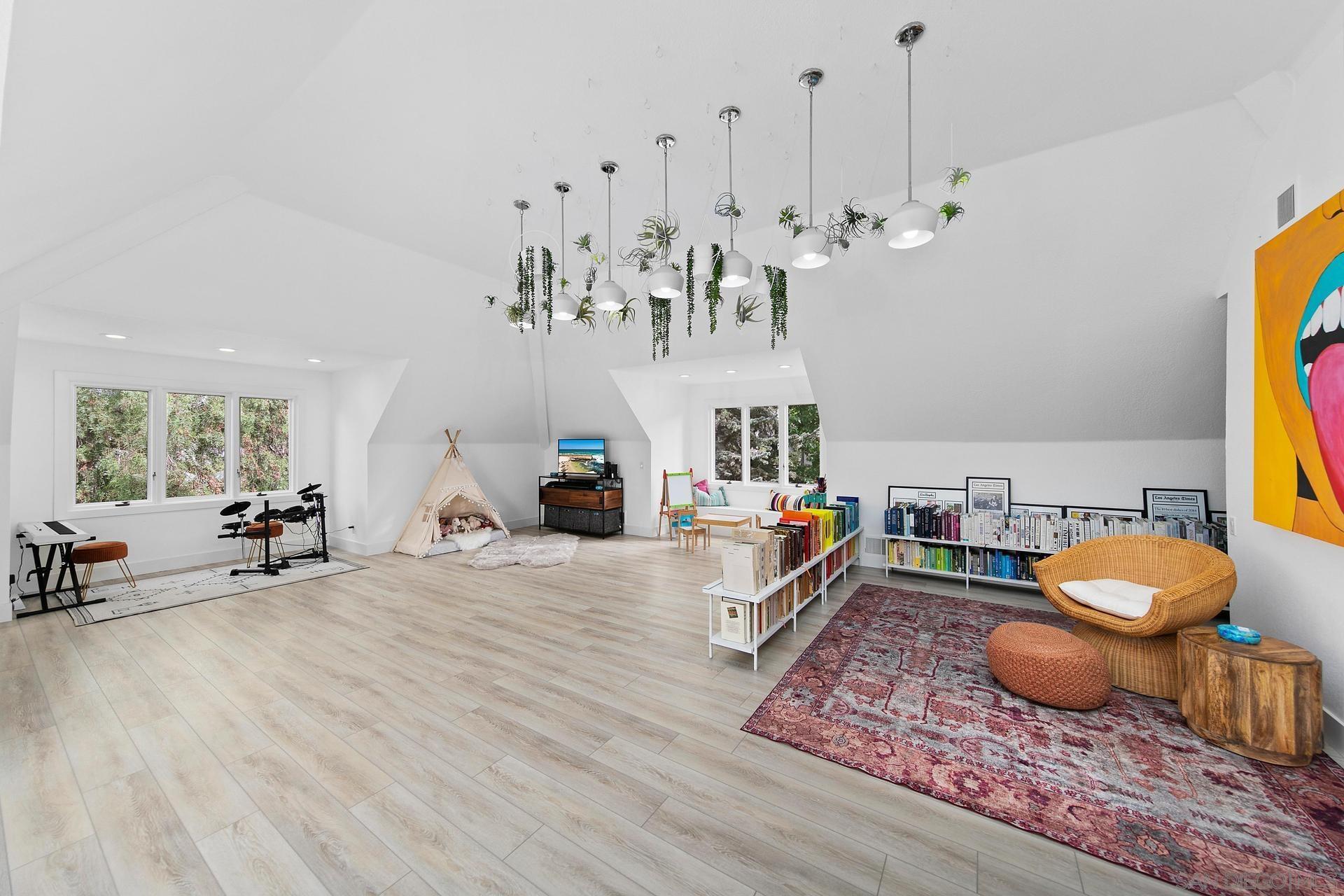 Detail Gallery Image 37 of 51 For 7359  Alicante Rd, Carlsbad,  CA 92009 - 4 Beds | 2/2 Baths