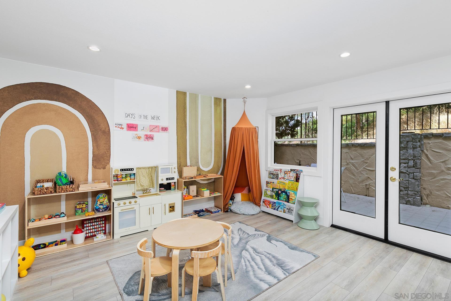 Detail Gallery Image 5 of 51 For 7359  Alicante Rd, Carlsbad,  CA 92009 - 4 Beds | 2/2 Baths