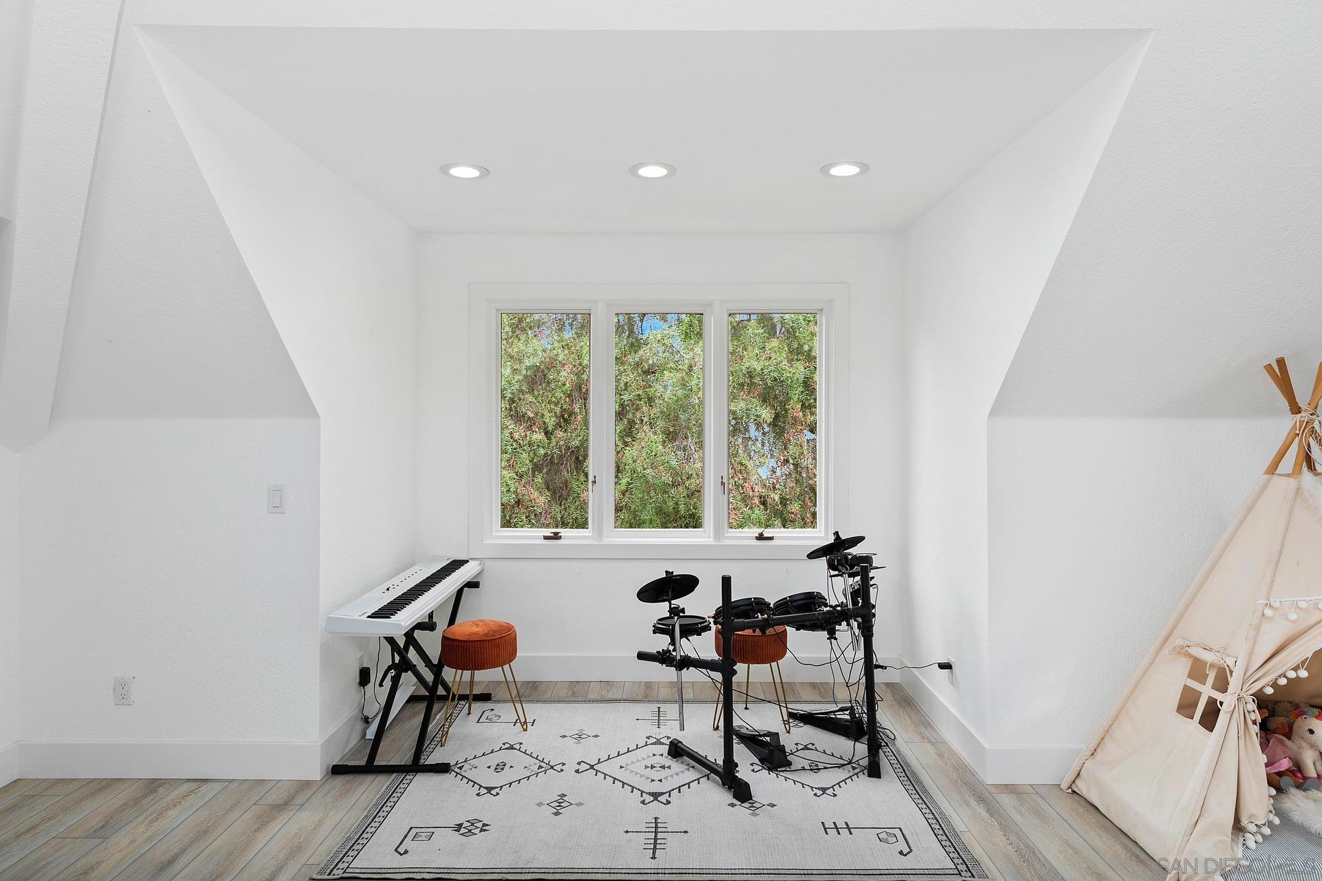 Detail Gallery Image 43 of 51 For 7359  Alicante Rd, Carlsbad,  CA 92009 - 4 Beds | 2/2 Baths