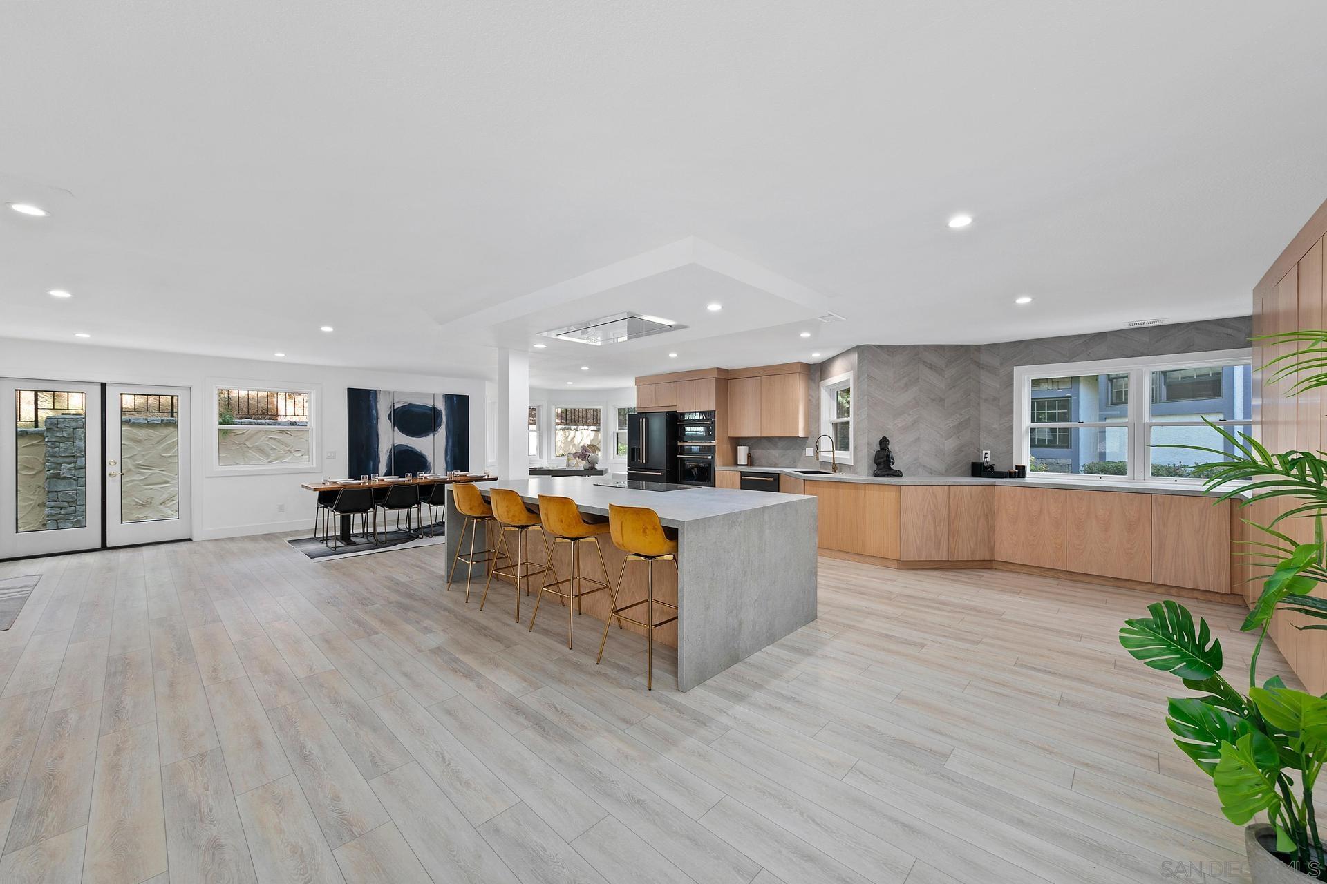 Detail Gallery Image 6 of 51 For 7359  Alicante Rd, Carlsbad,  CA 92009 - 4 Beds | 2/2 Baths