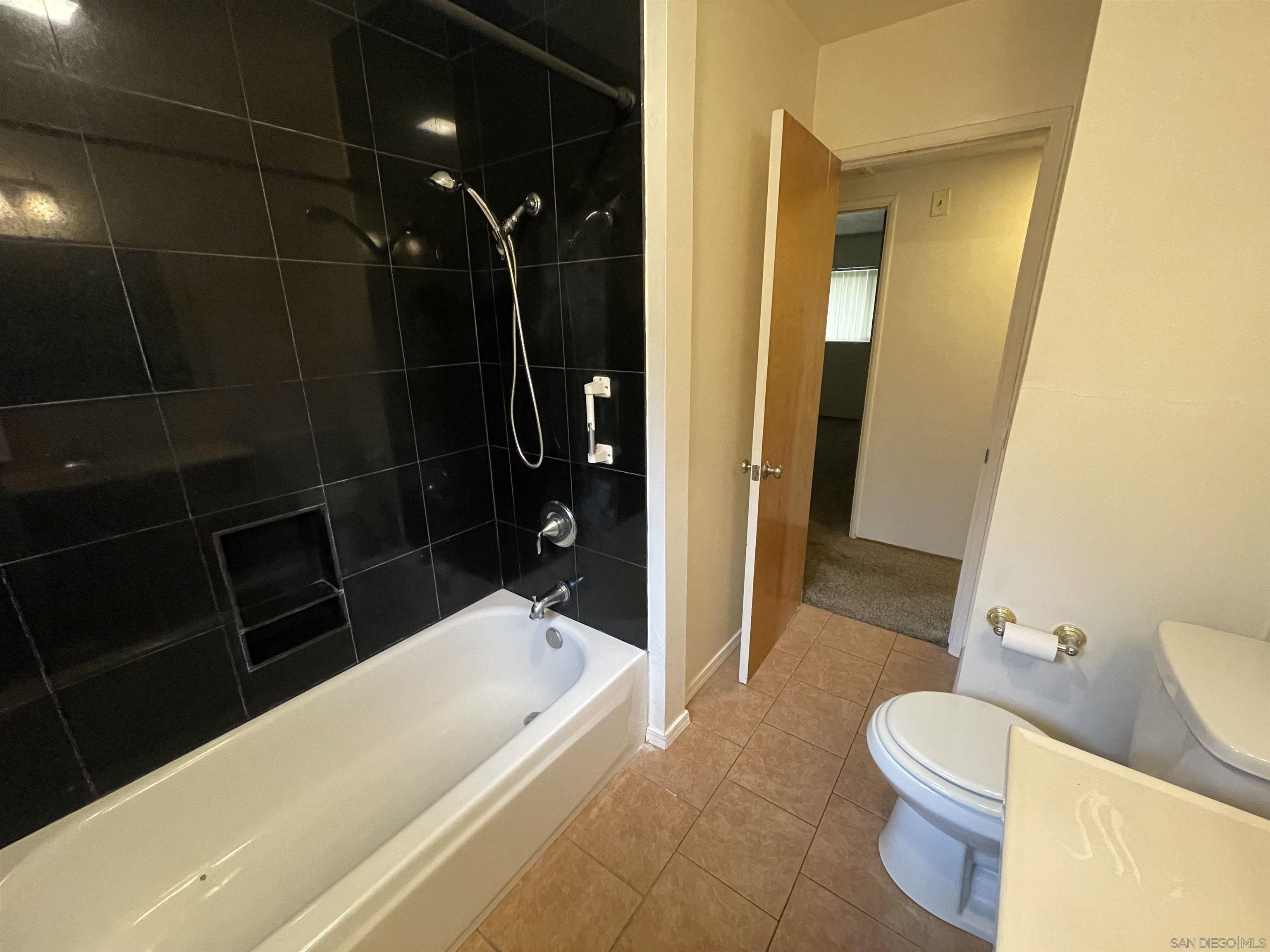 Detail Gallery Image 13 of 21 For 8148  Longdale Dr, Lemon Grove,  CA 91945 - 2 Beds | 1 Baths