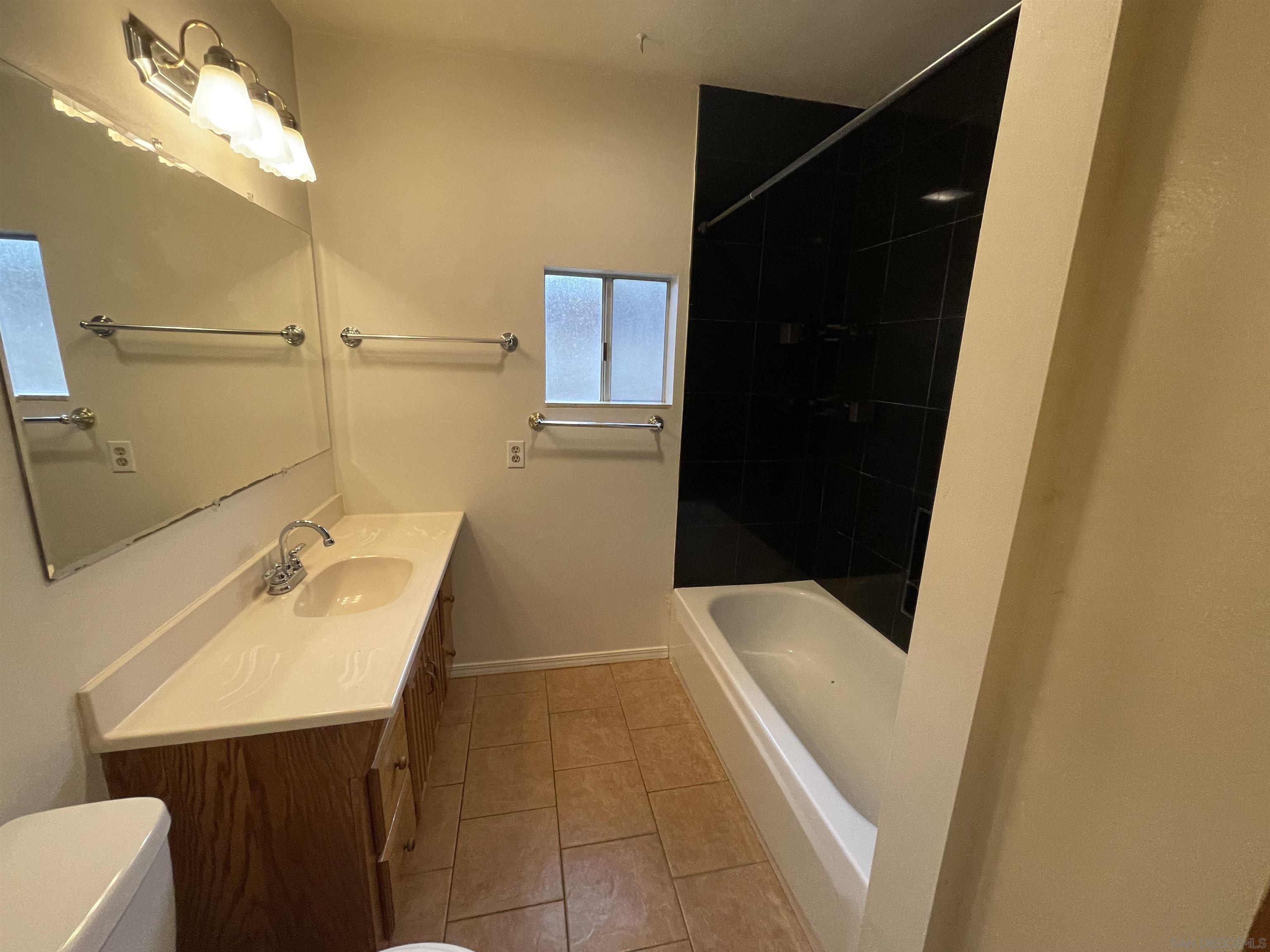 Detail Gallery Image 14 of 21 For 8148  Longdale Dr, Lemon Grove,  CA 91945 - 2 Beds | 1 Baths