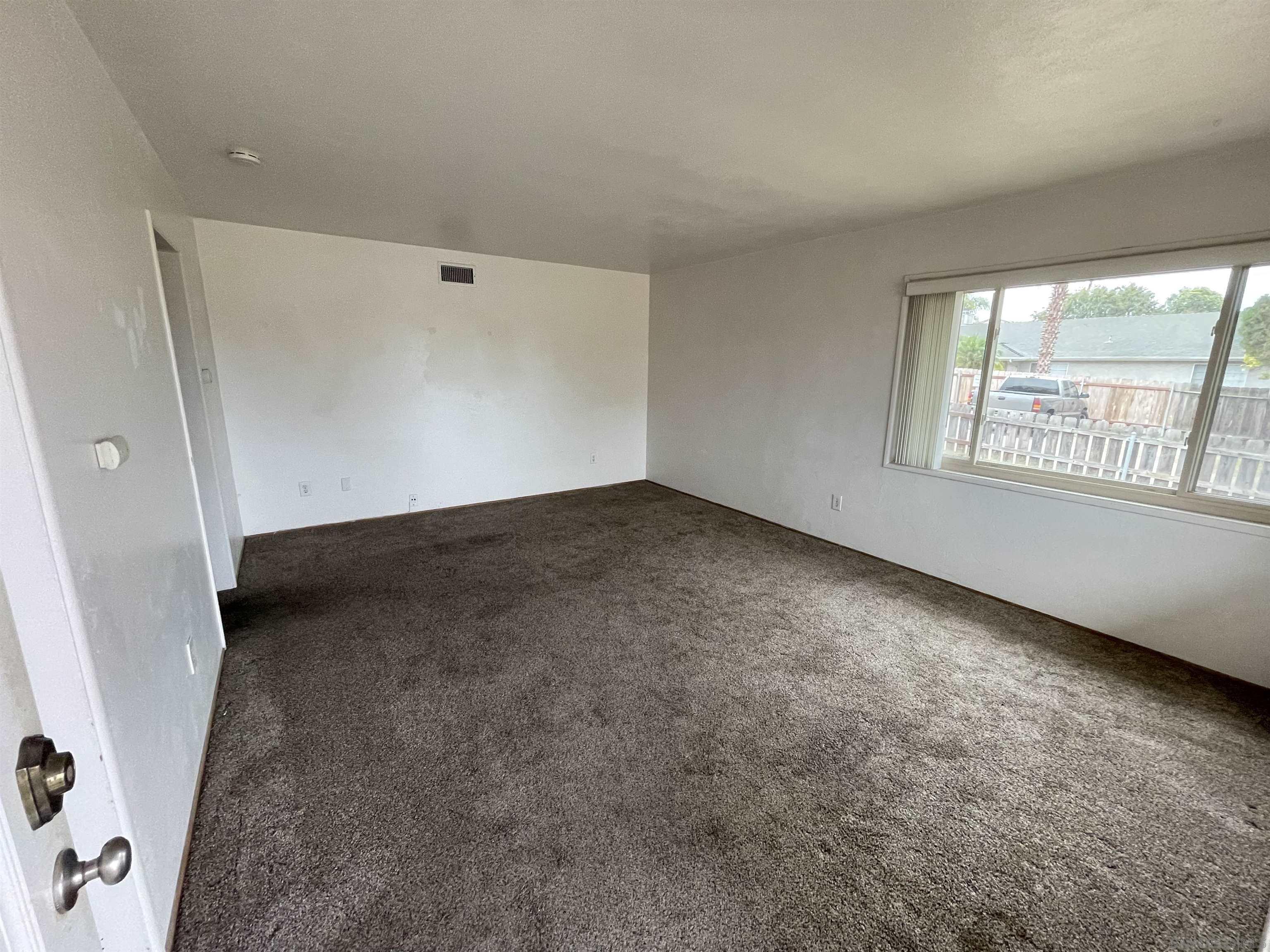 Detail Gallery Image 5 of 21 For 8148  Longdale Dr, Lemon Grove,  CA 91945 - 2 Beds | 1 Baths