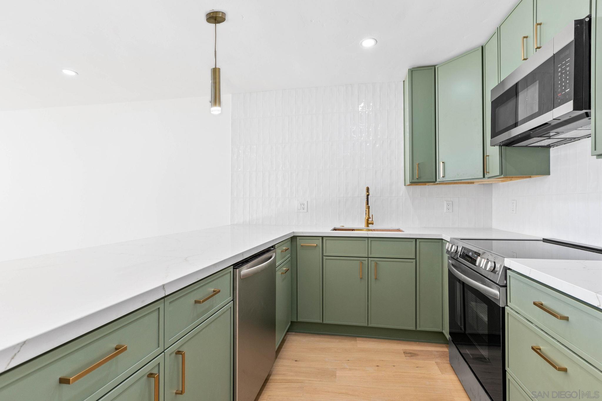 Detail Gallery Image 6 of 35 For 3050  Rue Dorleans  #308,  San Diego,  CA 92110 - 1 Beds | 1 Baths