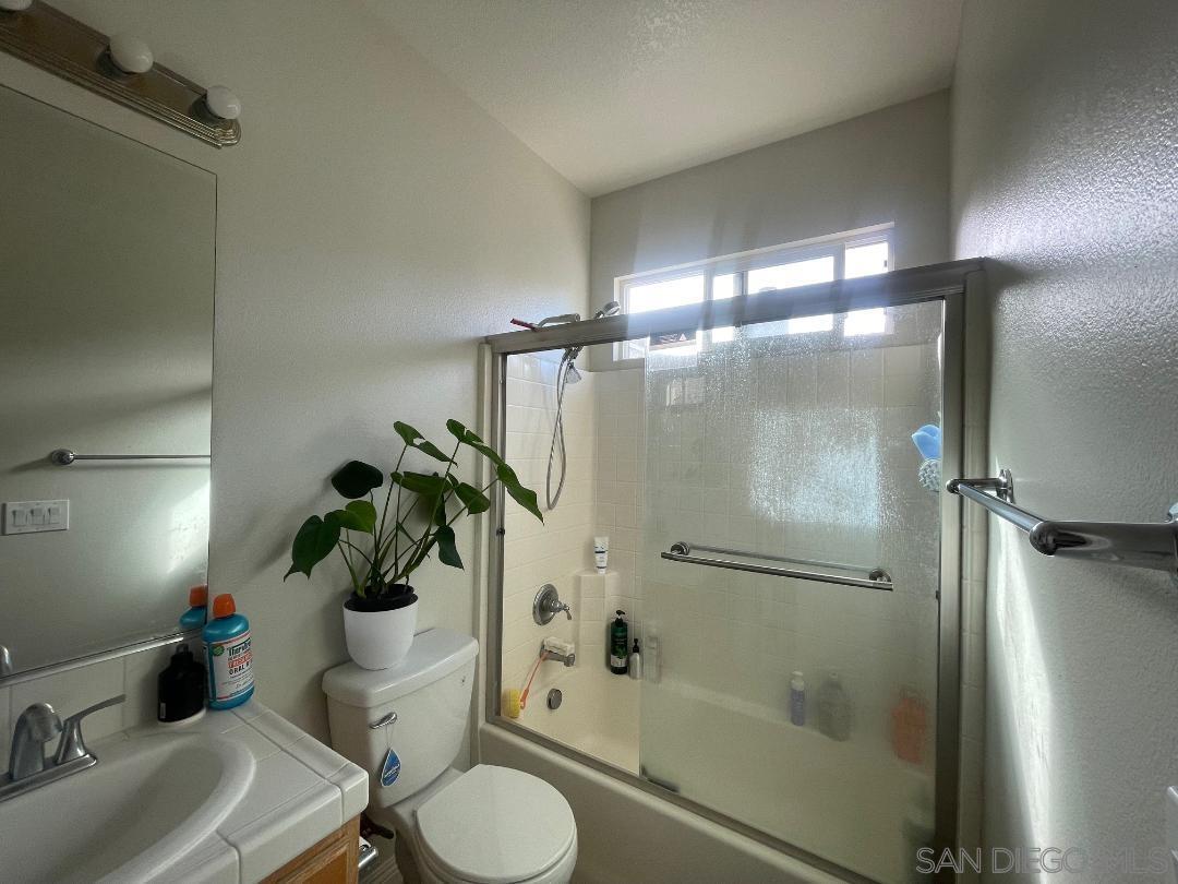 Detail Gallery Image 17 of 20 For 6587   Guava Way, San Diego,  CA 92130 - 3 Beds | 2/1 Baths