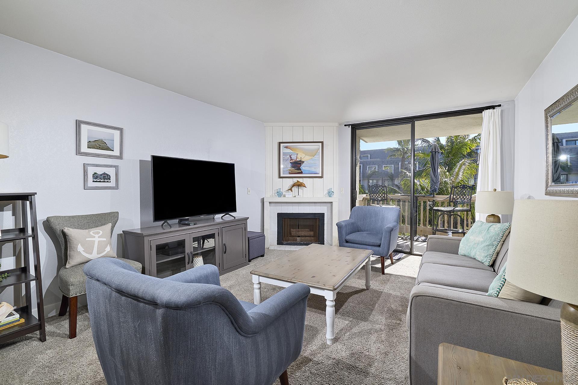 Detail Gallery Image 4 of 36 For 999 N Pacific St  #F204,  Oceanside,  CA 92054 - 1 Beds | 1 Baths