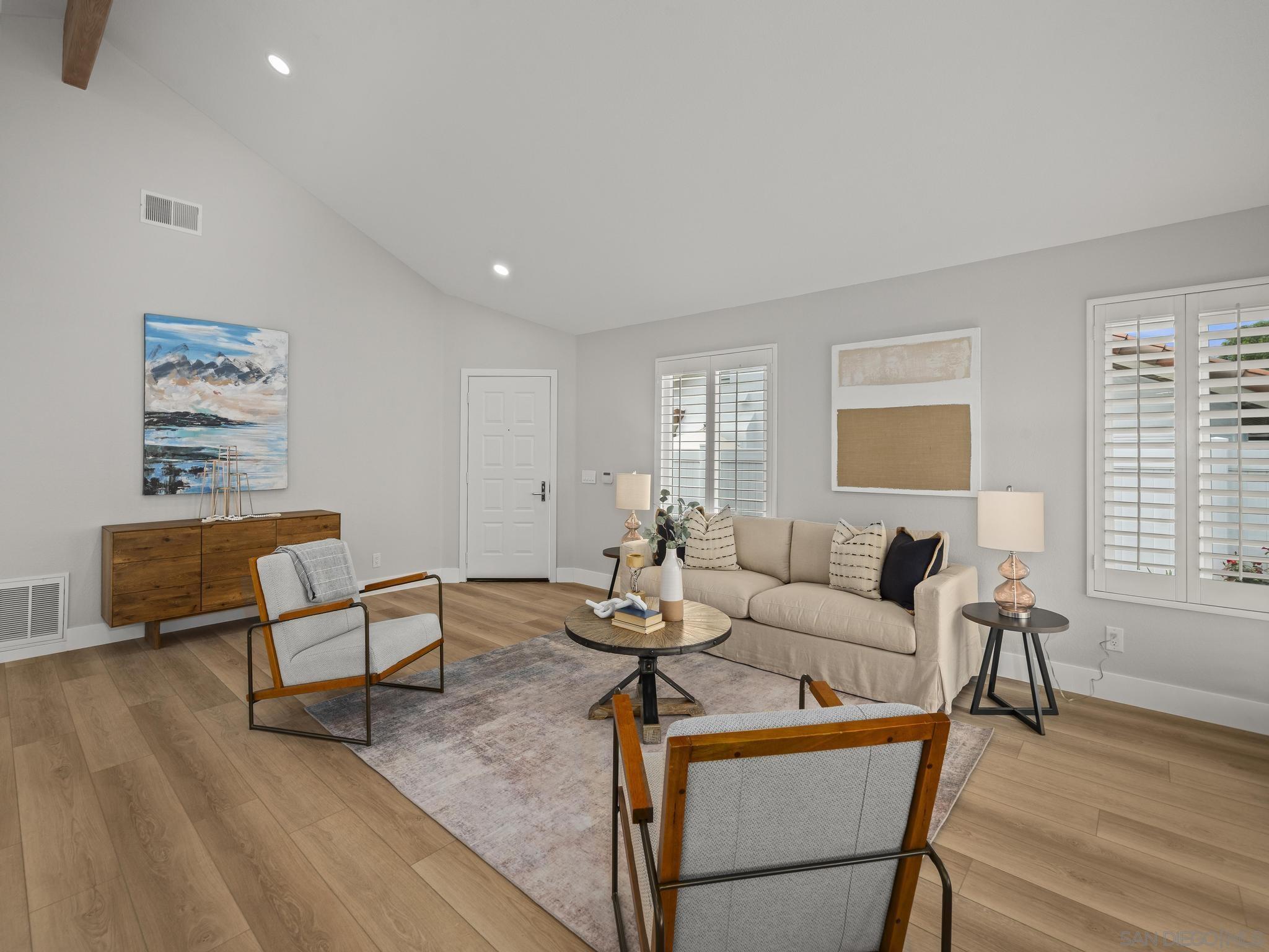 Detail Gallery Image 11 of 73 For 4994  Alicante Way, Oceanside,  CA 92056 - 2 Beds | 2 Baths