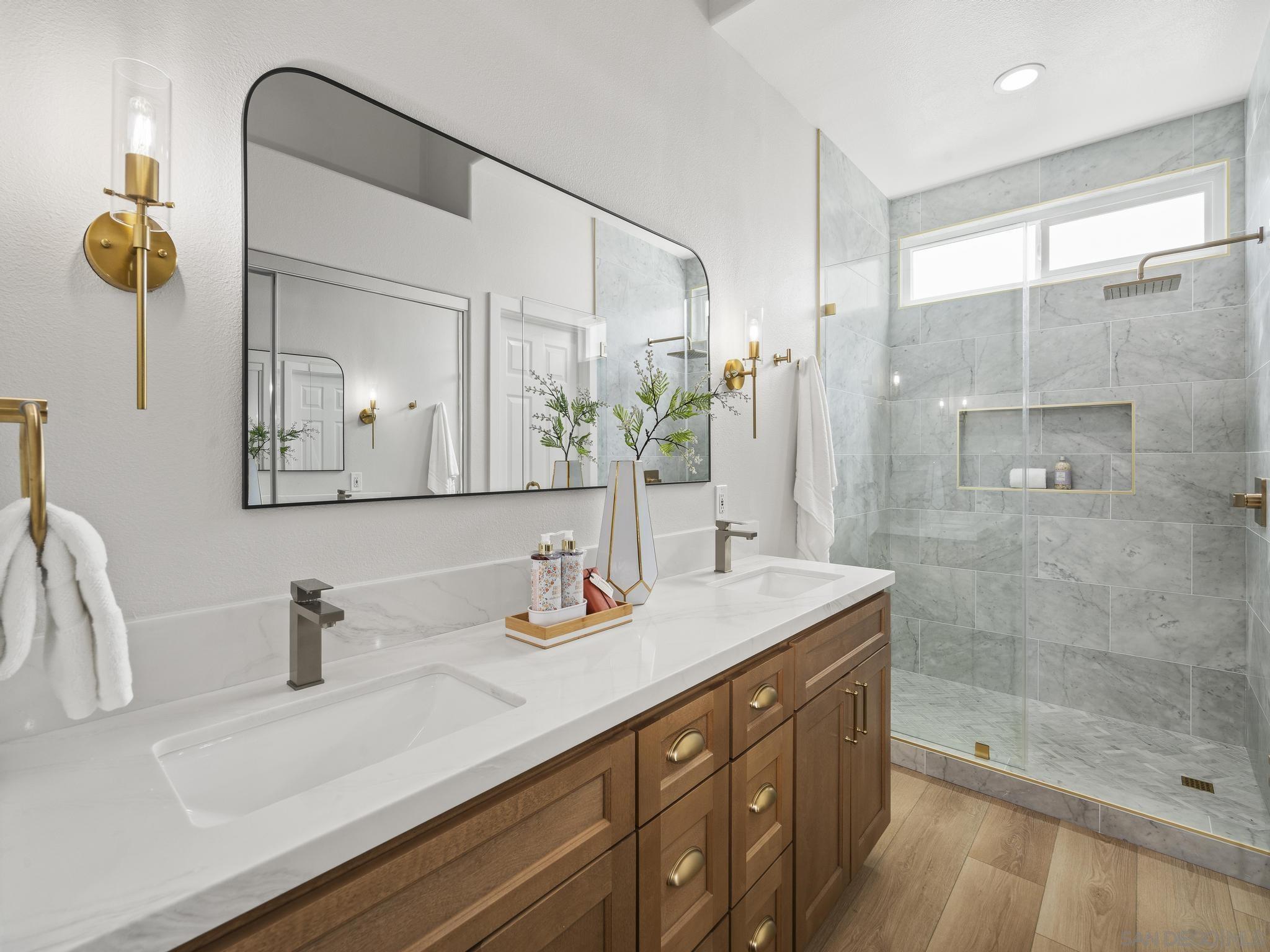 Detail Gallery Image 23 of 73 For 4994  Alicante Way, Oceanside,  CA 92056 - 2 Beds | 2 Baths