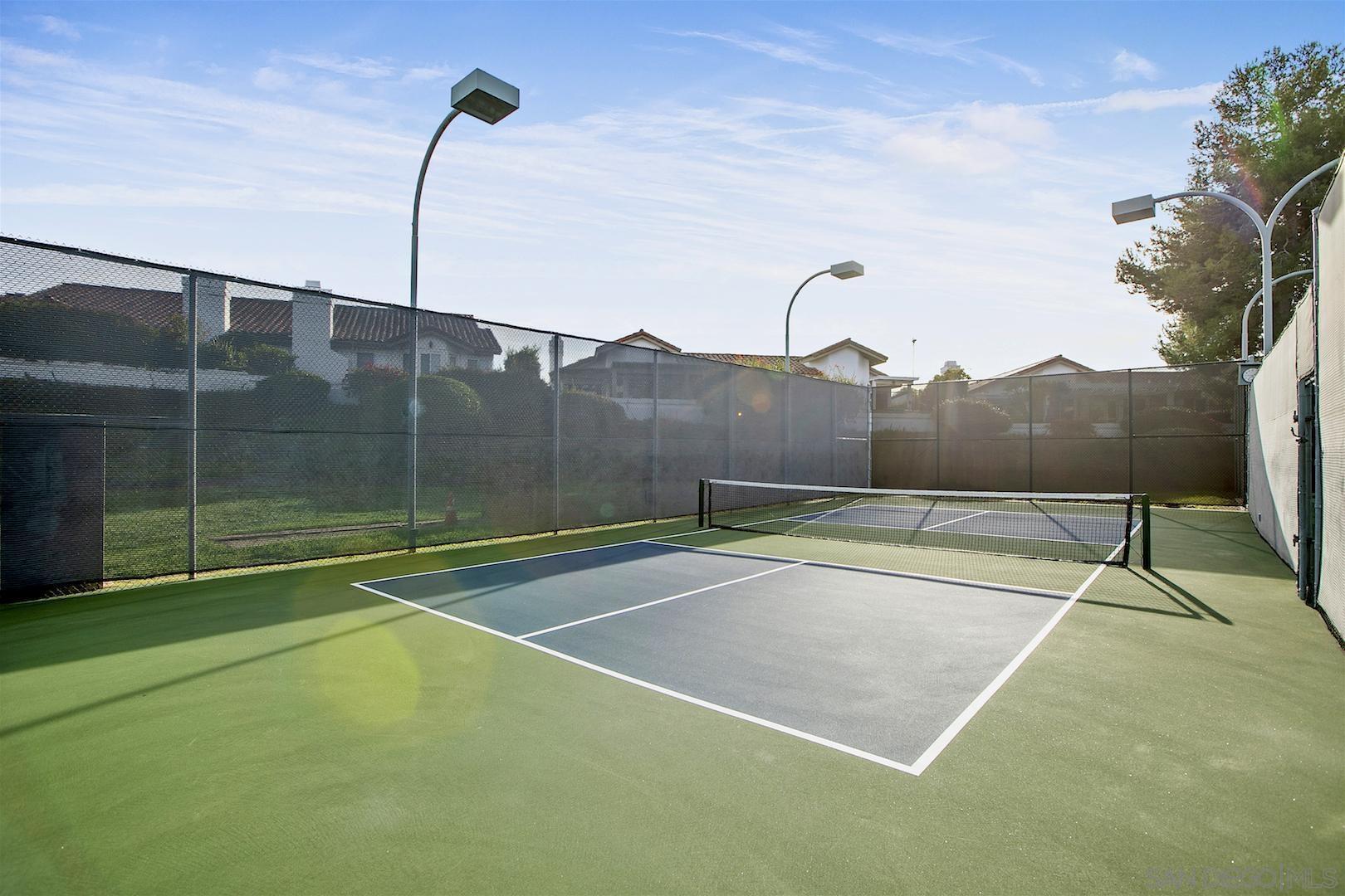 Detail Gallery Image 68 of 73 For 4994  Alicante Way, Oceanside,  CA 92056 - 2 Beds | 2 Baths