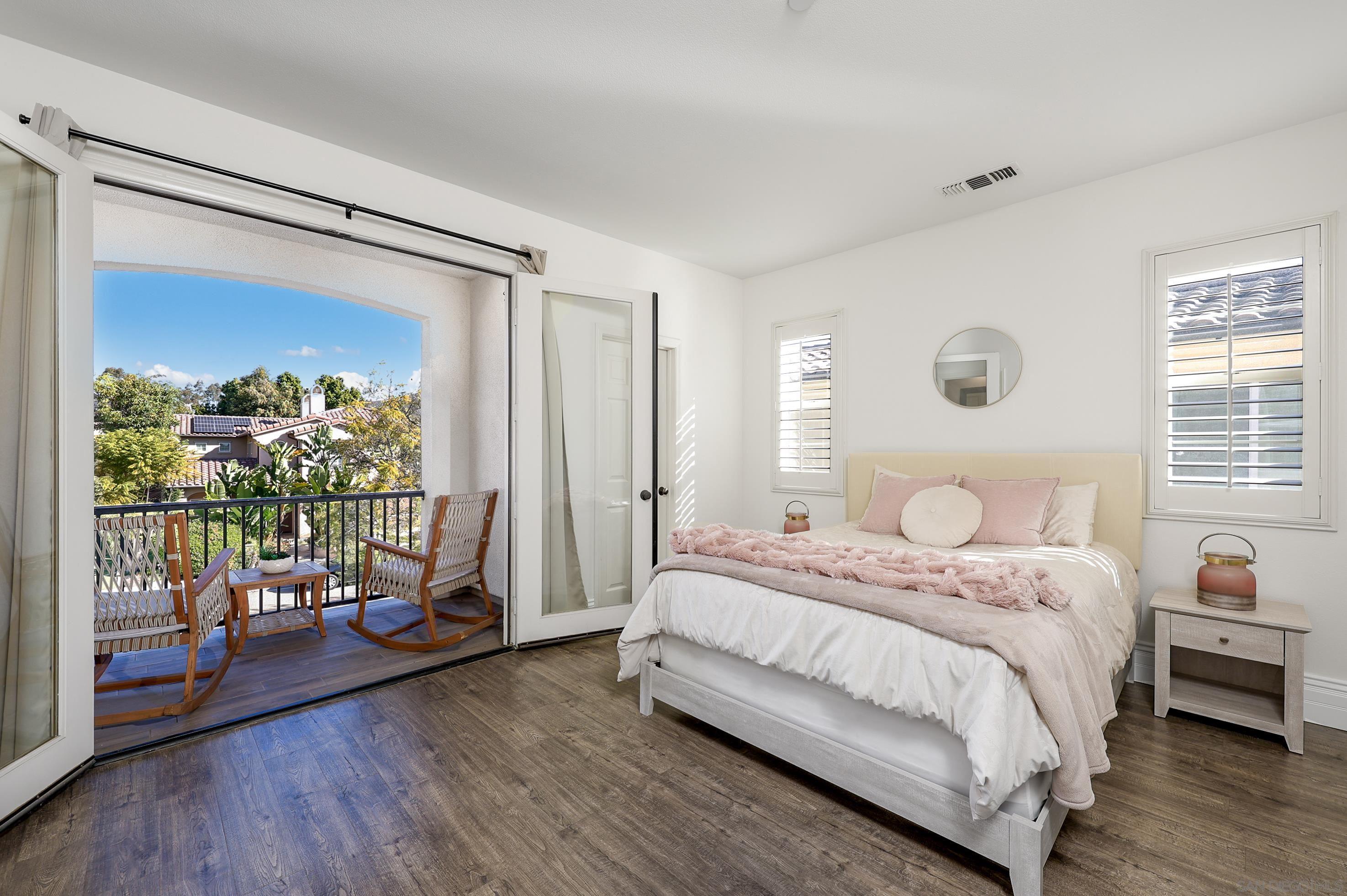 Detail Gallery Image 17 of 47 For 10237  Paseo De Linda, San Diego,  CA 92127 - 6 Beds | 4/1 Baths