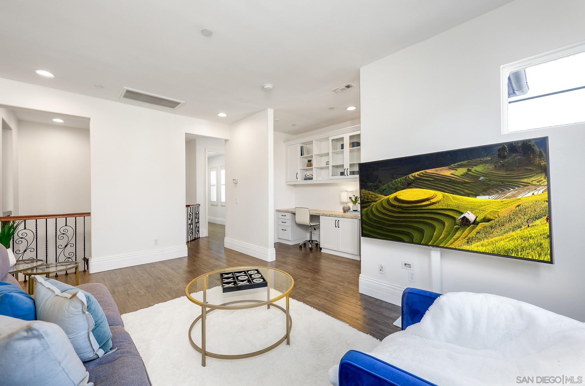 Detail Gallery Image 24 of 47 For 10237  Paseo De Linda, San Diego,  CA 92127 - 6 Beds | 4/1 Baths