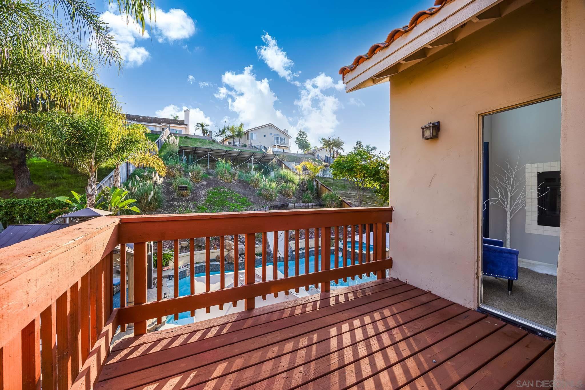 Detail Gallery Image 32 of 44 For 10237  Paseo De Linda, San Diego,  CA 92127 - 6 Beds | 4/1 Baths