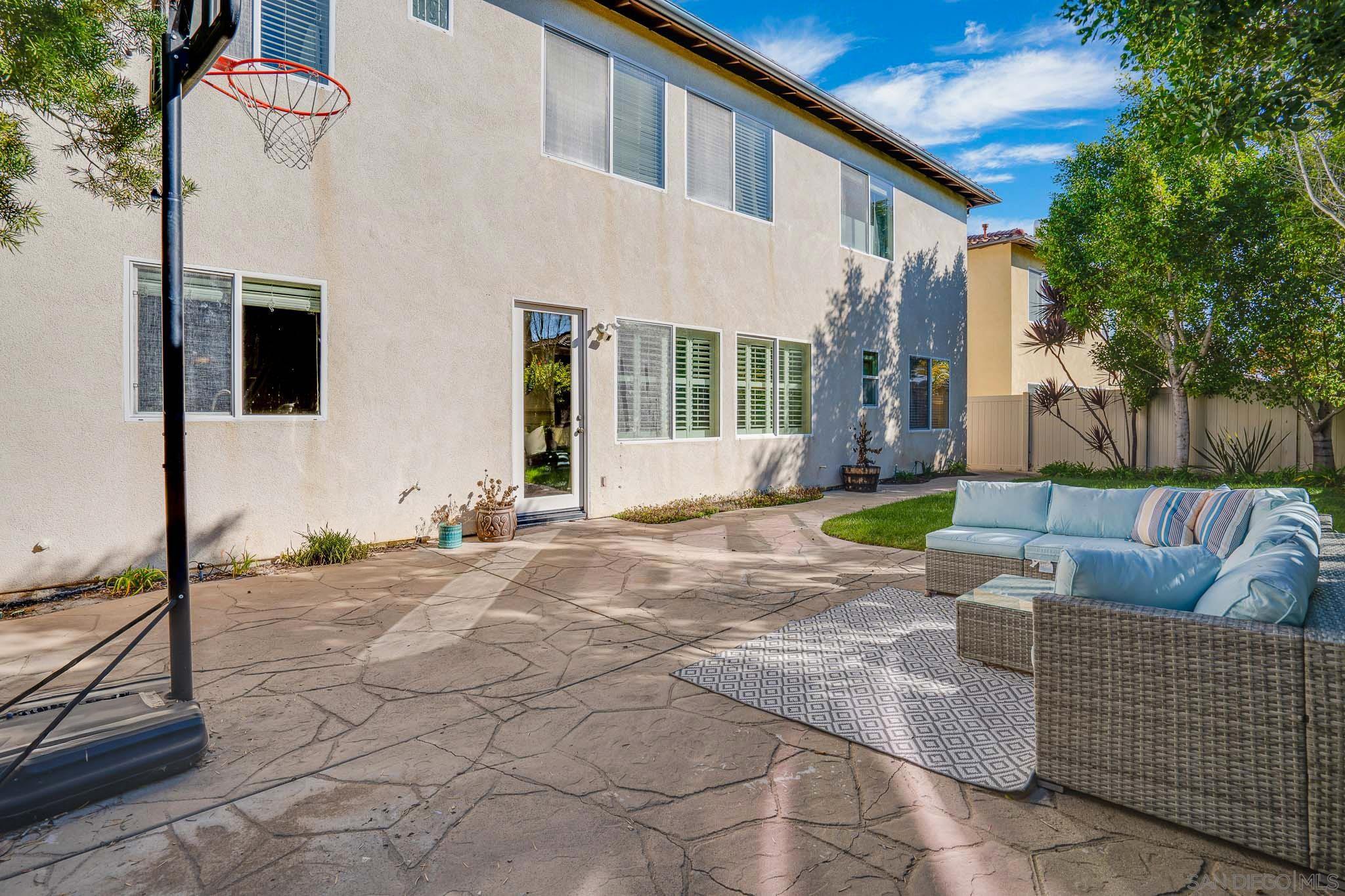 Detail Gallery Image 43 of 47 For 10237  Paseo De Linda, San Diego,  CA 92127 - 6 Beds | 4/1 Baths