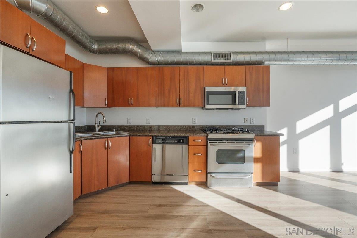 Detail Gallery Image 12 of 29 For 1551  4th Avenue  #210,  San Diego,  CA 92101 - 1 Beds | 1 Baths