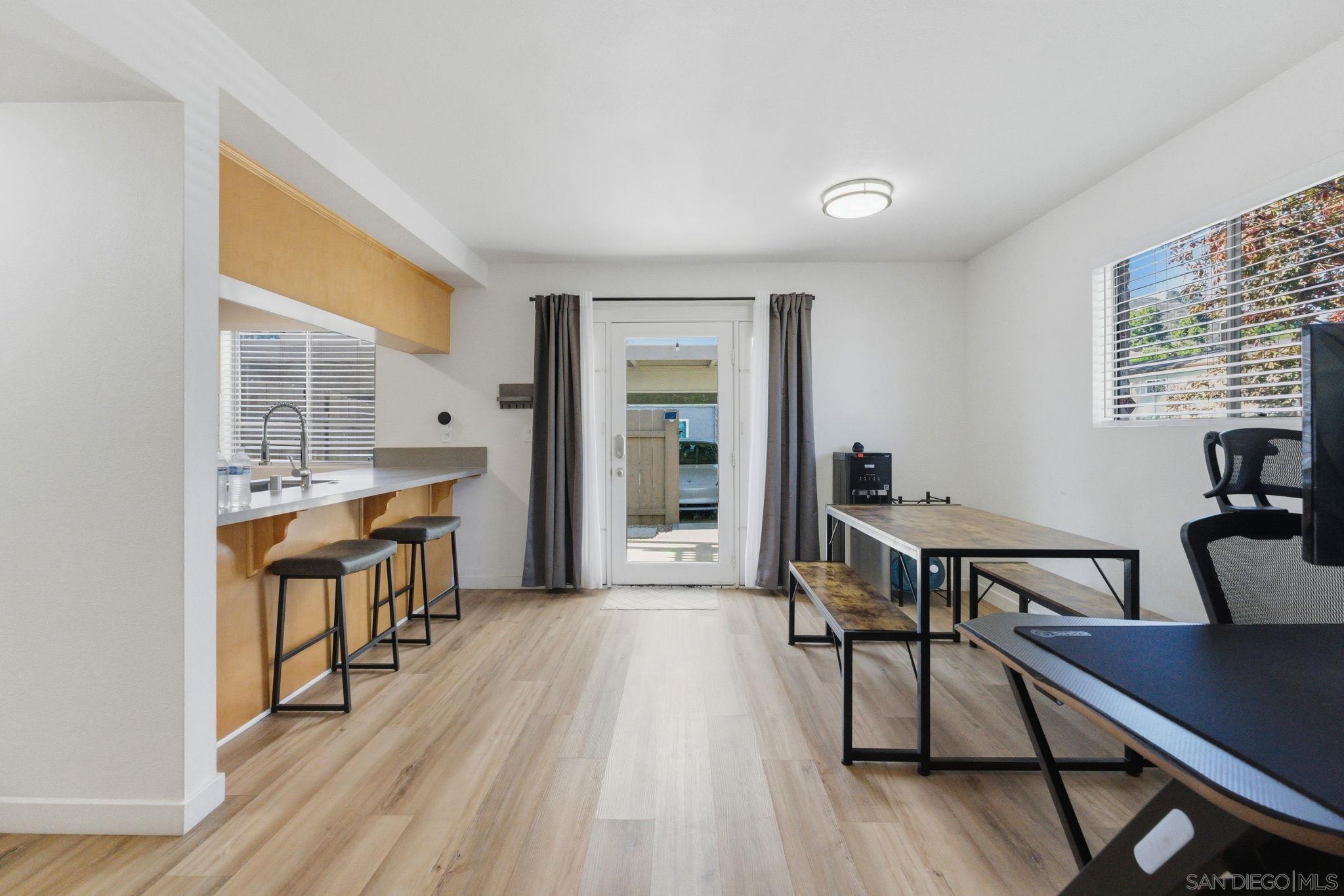 Detail Gallery Image 11 of 38 For 11941  Royal Rd  a,  El Cajon,  CA 92021 - 3 Beds | 2/1 Baths