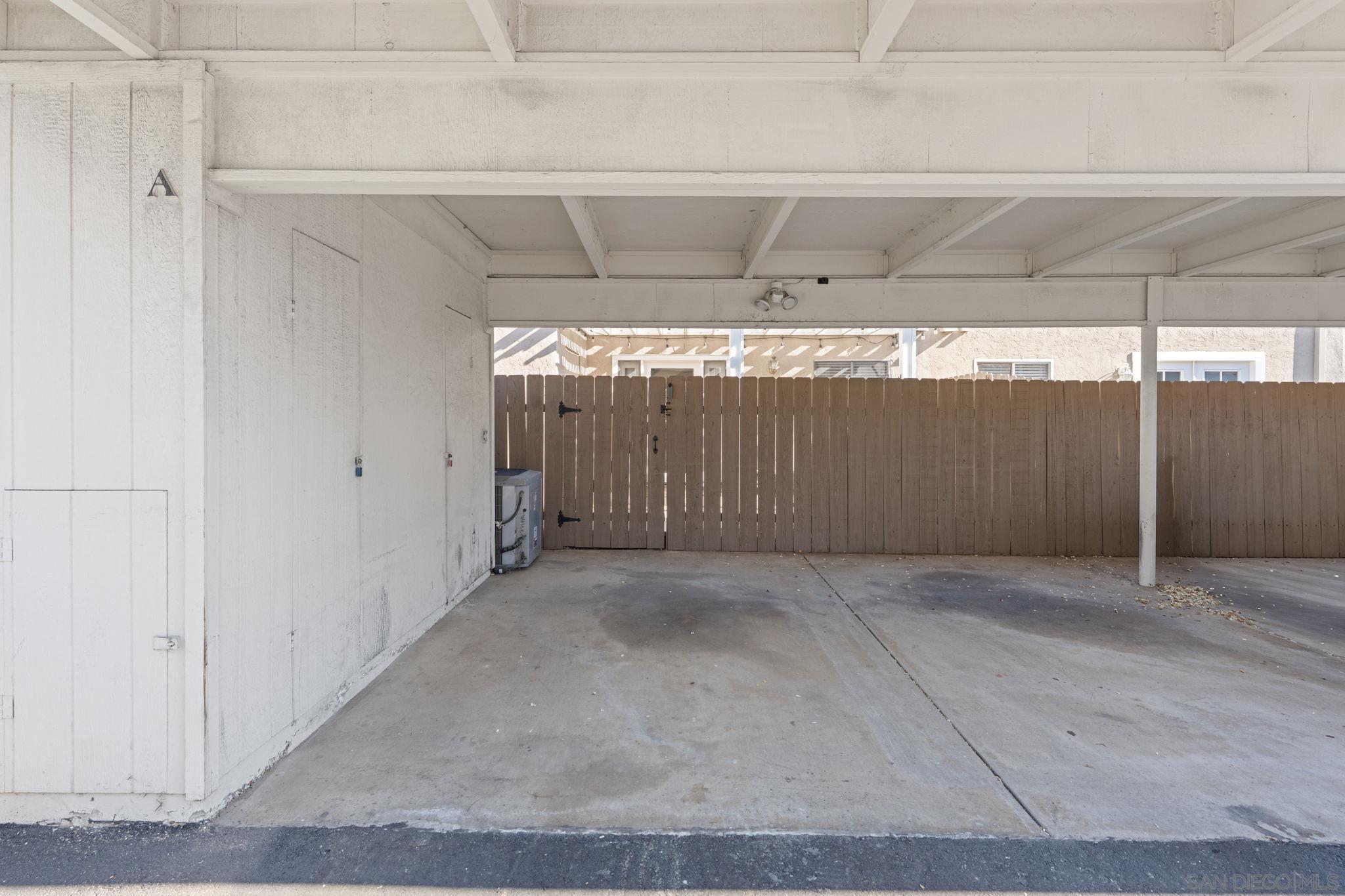 Detail Gallery Image 13 of 38 For 11941  Royal Rd  a,  El Cajon,  CA 92021 - 3 Beds | 2/1 Baths