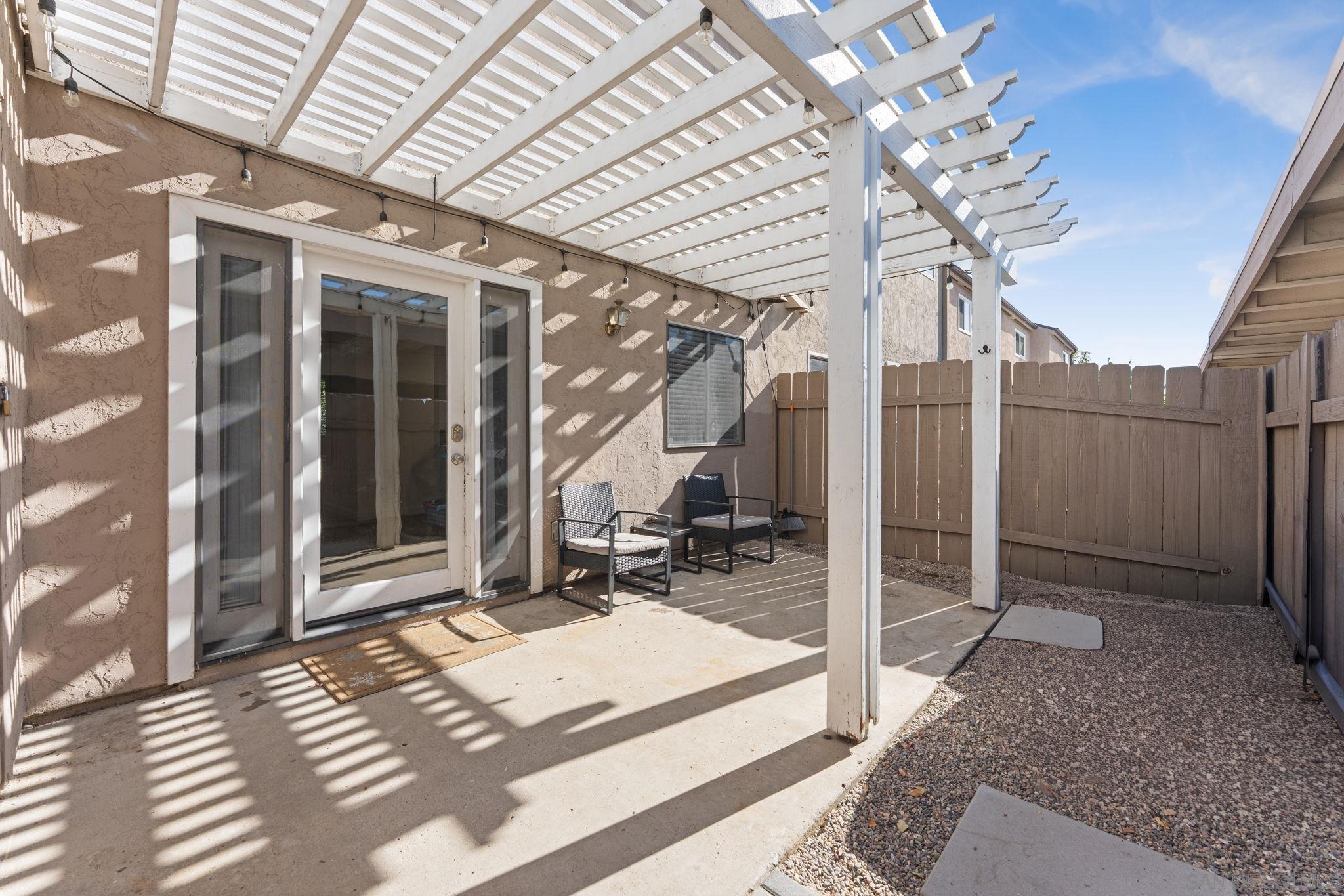 Detail Gallery Image 13 of 38 For 11941  Royal Rd  a,  El Cajon,  CA 92021 - 3 Beds | 2/1 Baths