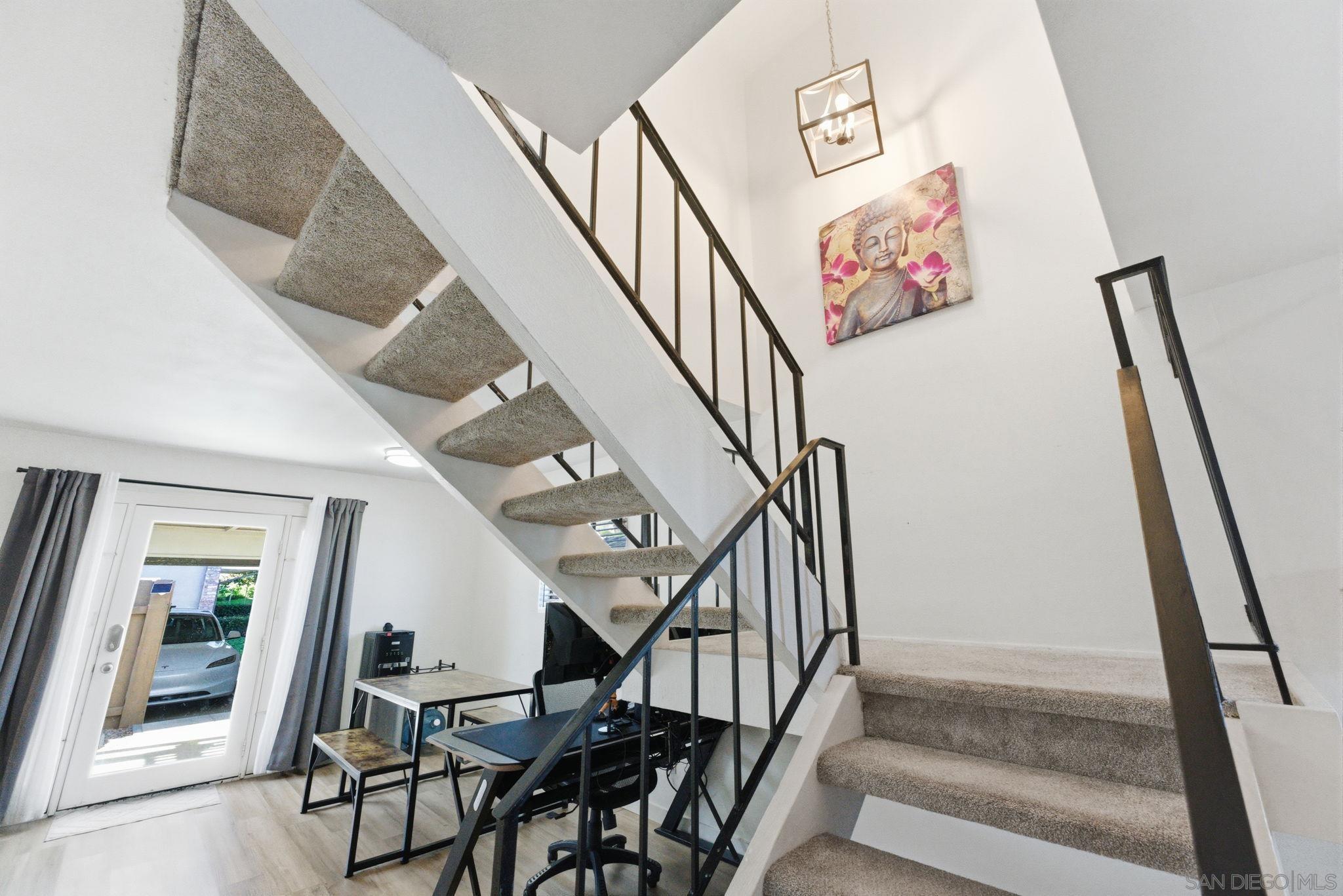 Detail Gallery Image 17 of 38 For 11941  Royal Rd  a,  El Cajon,  CA 92021 - 3 Beds | 2/1 Baths