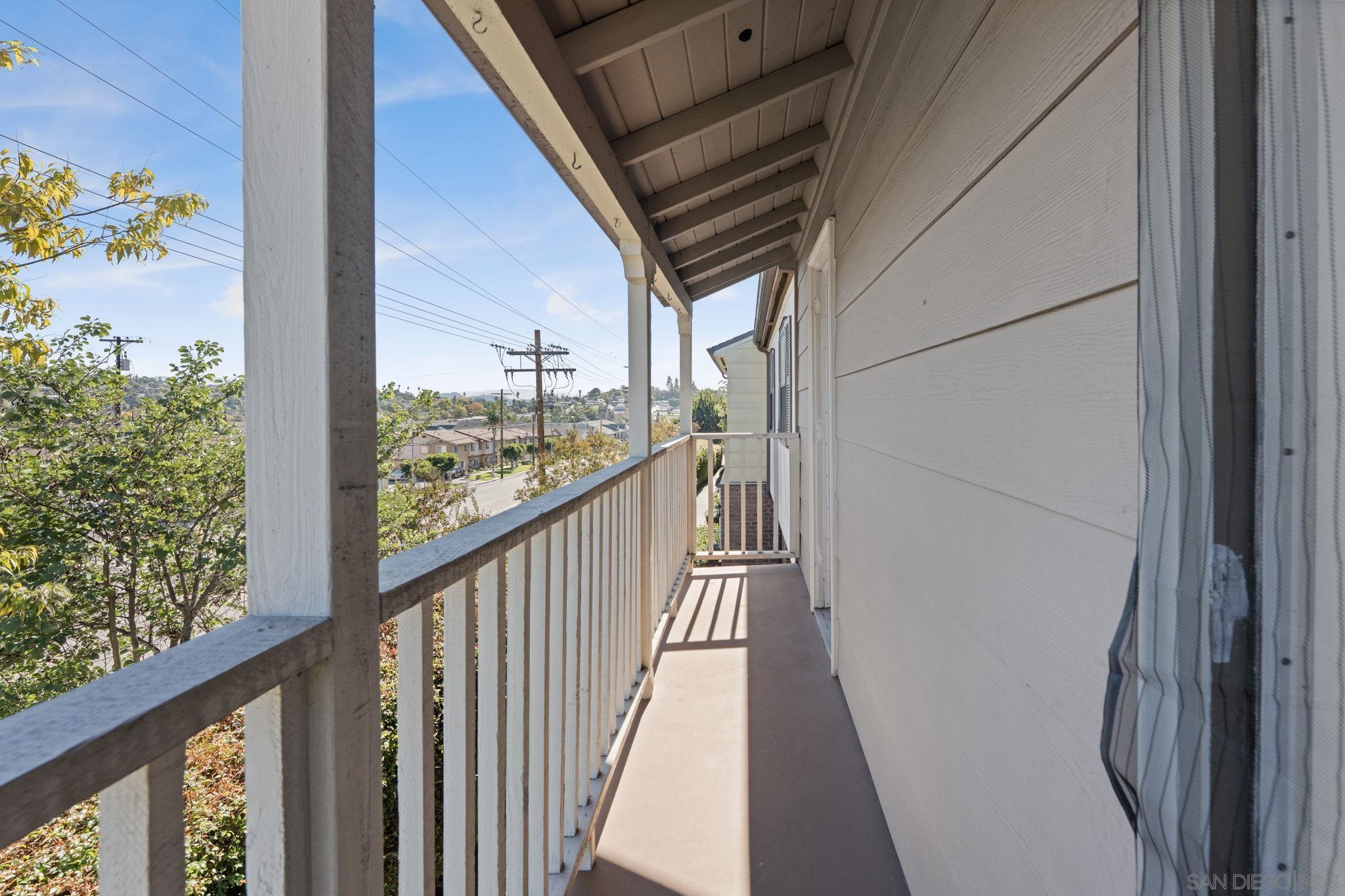 Detail Gallery Image 21 of 38 For 11941  Royal Rd  a,  El Cajon,  CA 92021 - 3 Beds | 2/1 Baths
