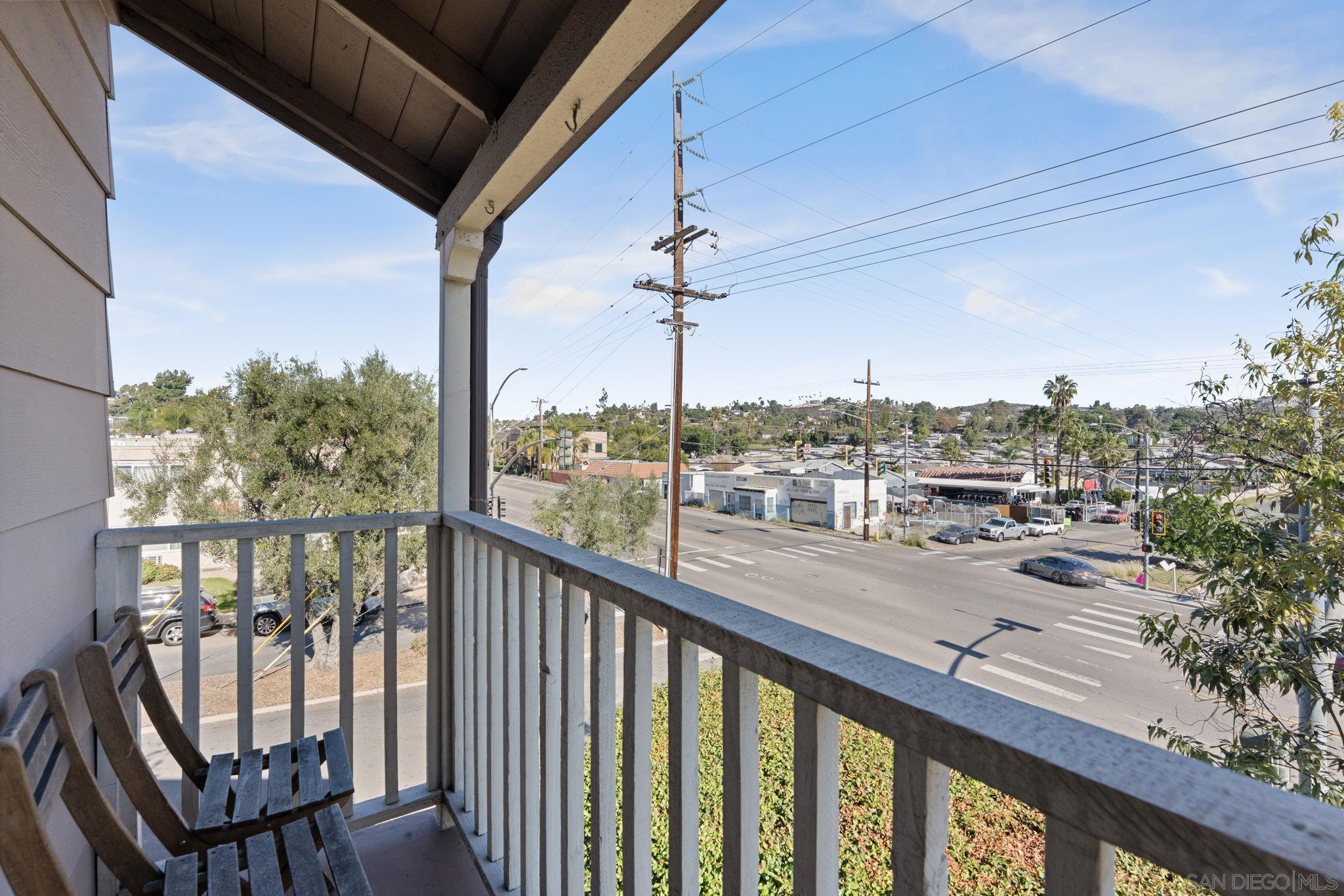 Detail Gallery Image 20 of 38 For 11941  Royal Rd  a,  El Cajon,  CA 92021 - 3 Beds | 2/1 Baths