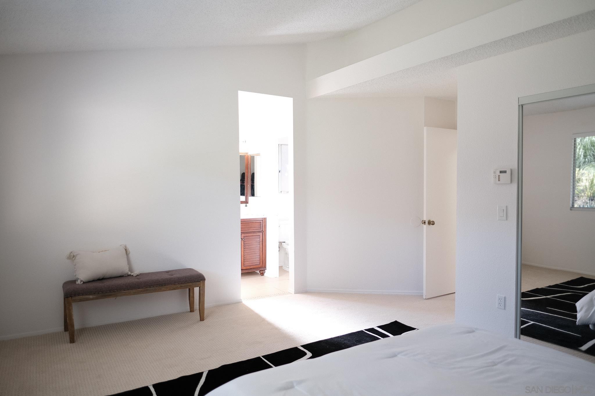 Detail Gallery Image 17 of 40 For 4835  Glenhaven Dr, Oceanside,  CA 92056 - 3 Beds | 2 Baths