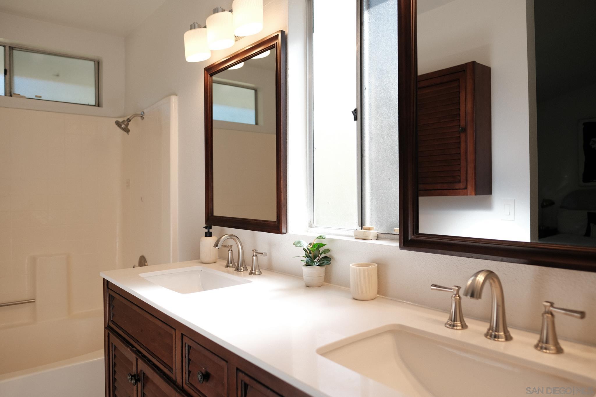 Detail Gallery Image 19 of 40 For 4835  Glenhaven Dr, Oceanside,  CA 92056 - 3 Beds | 2 Baths