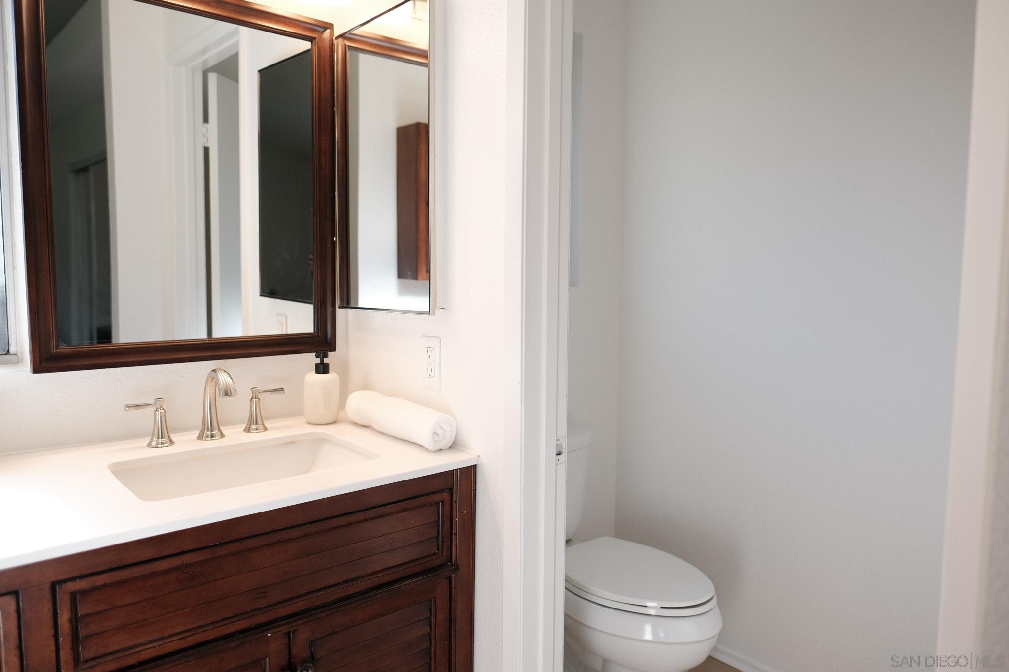 Detail Gallery Image 21 of 40 For 4835  Glenhaven Dr, Oceanside,  CA 92056 - 3 Beds | 2 Baths