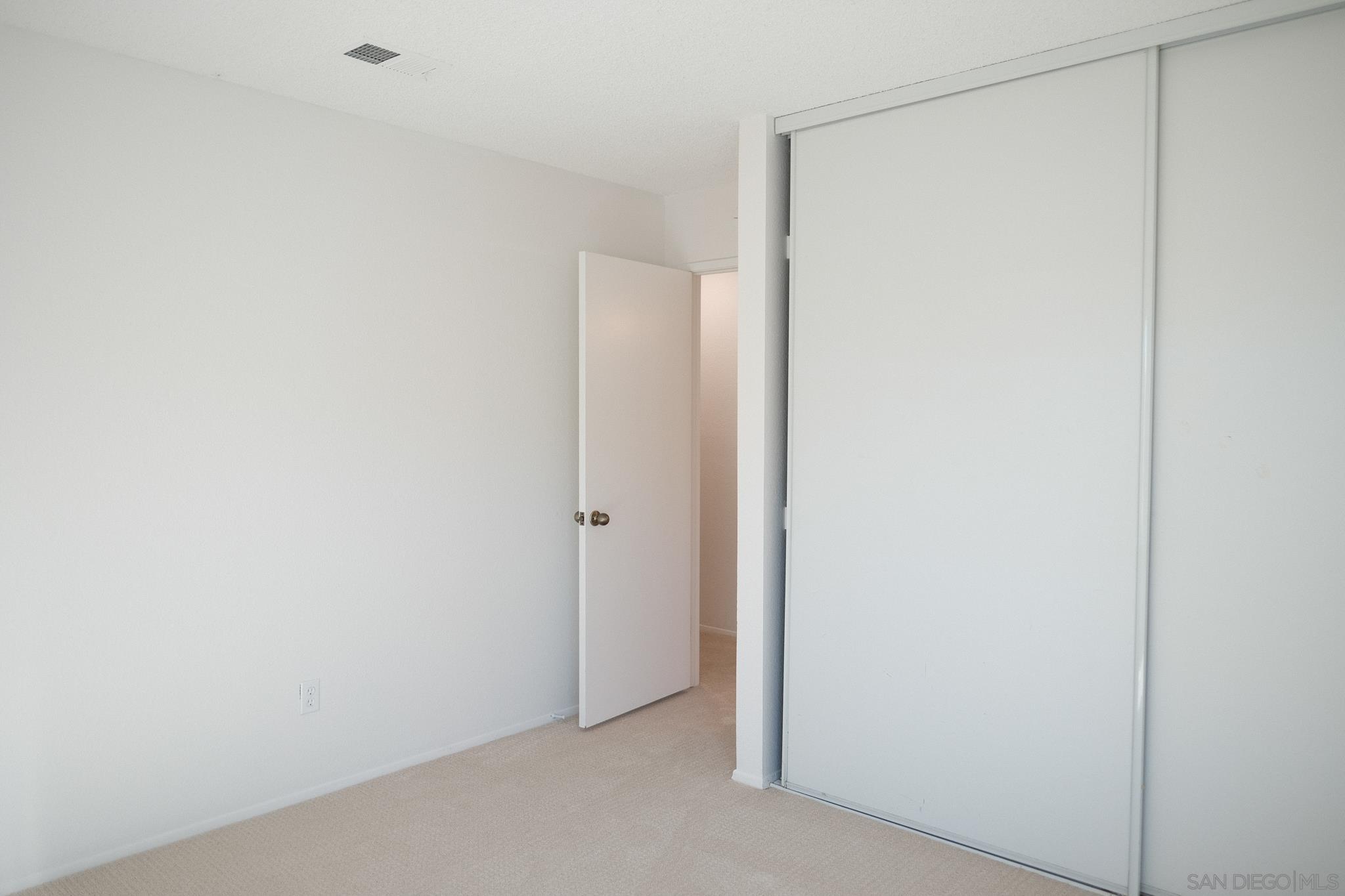 Detail Gallery Image 23 of 40 For 4835  Glenhaven Dr, Oceanside,  CA 92056 - 3 Beds | 2 Baths