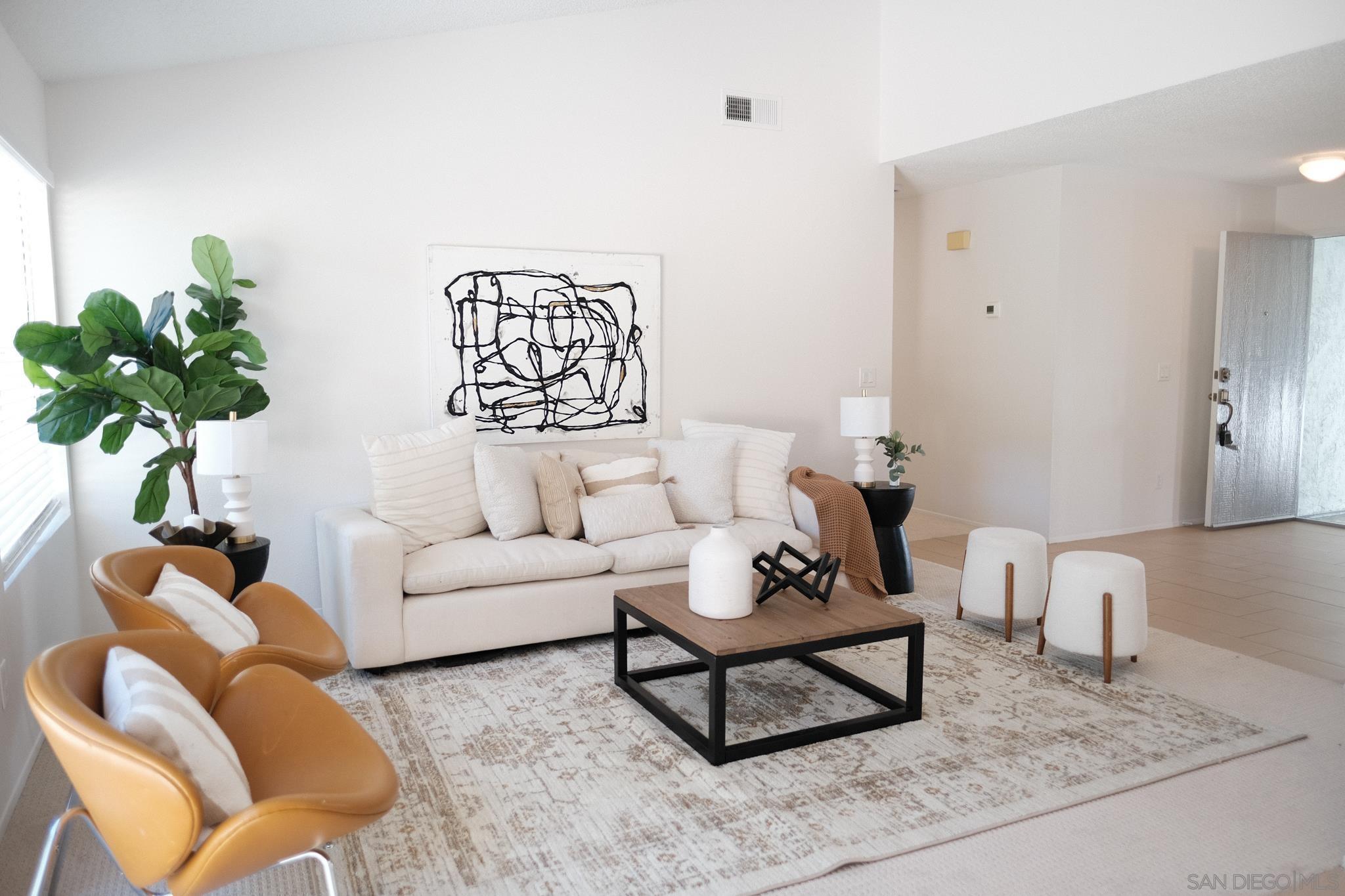 Detail Gallery Image 4 of 40 For 4835  Glenhaven Dr, Oceanside,  CA 92056 - 3 Beds | 2 Baths