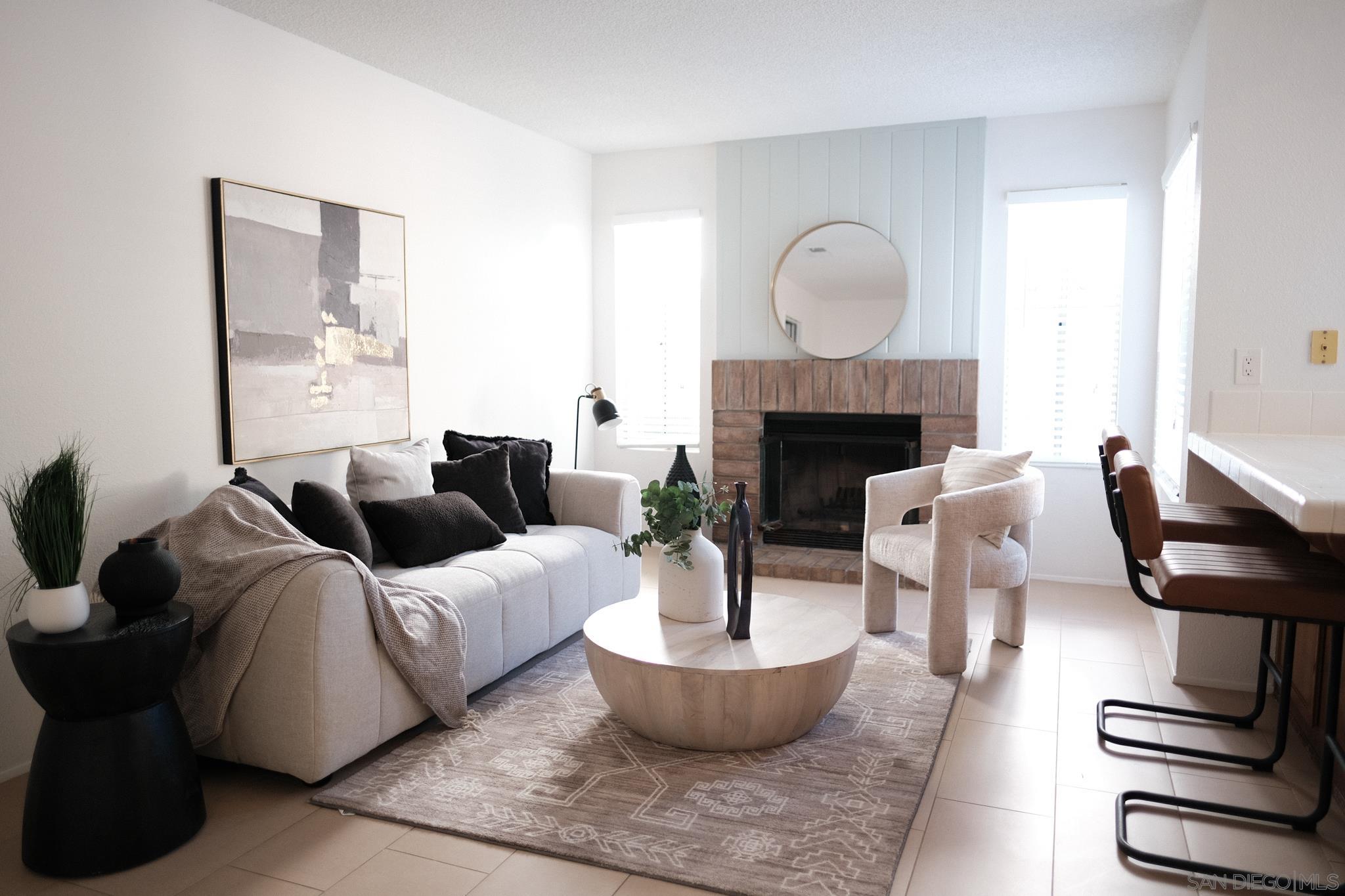 Detail Gallery Image 7 of 40 For 4835  Glenhaven Dr, Oceanside,  CA 92056 - 3 Beds | 2 Baths