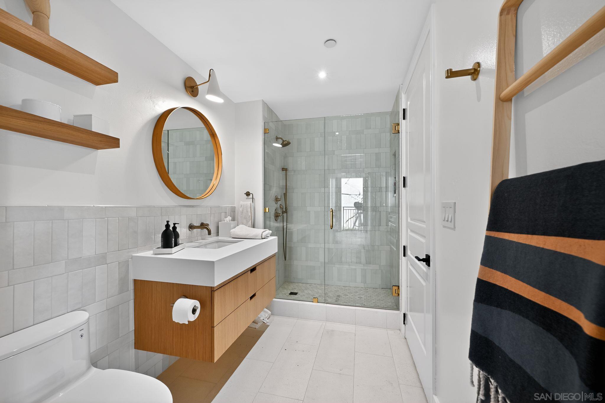 Detail Gallery Image 19 of 19 For 1040  Genter Street  #203,  La Jolla,  CA 92037 - 3 Beds | 3/1 Baths