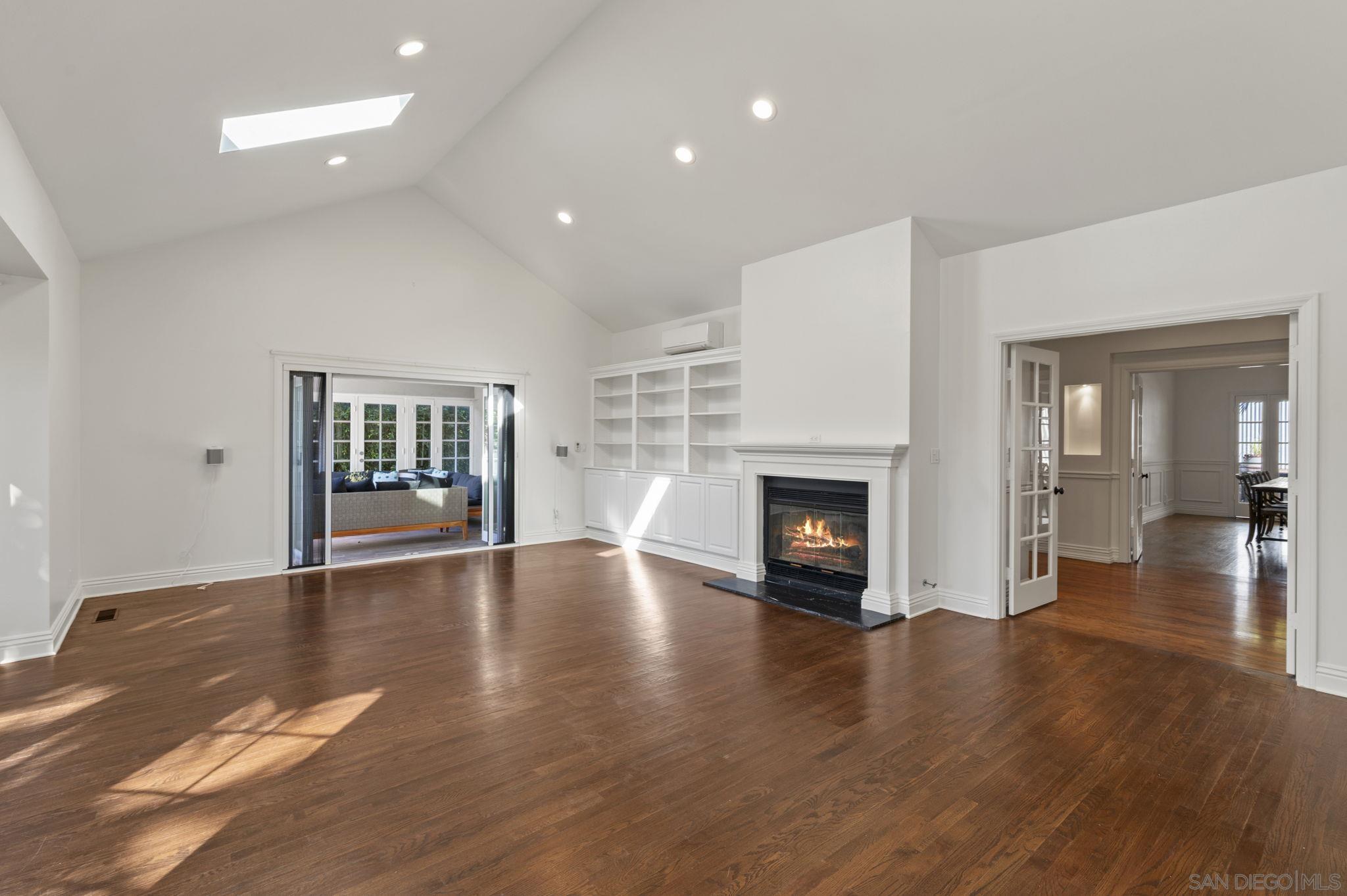 Detail Gallery Image 18 of 38 For 12740  via Felino, Del Mar,  CA 92014 - 3 Beds | 3/1 Baths