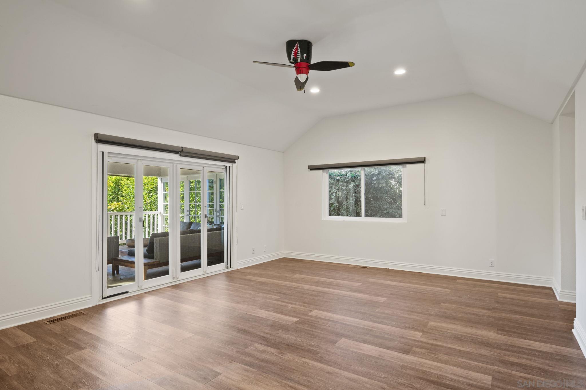 Detail Gallery Image 21 of 38 For 12740  via Felino, Del Mar,  CA 92014 - 3 Beds | 3/1 Baths