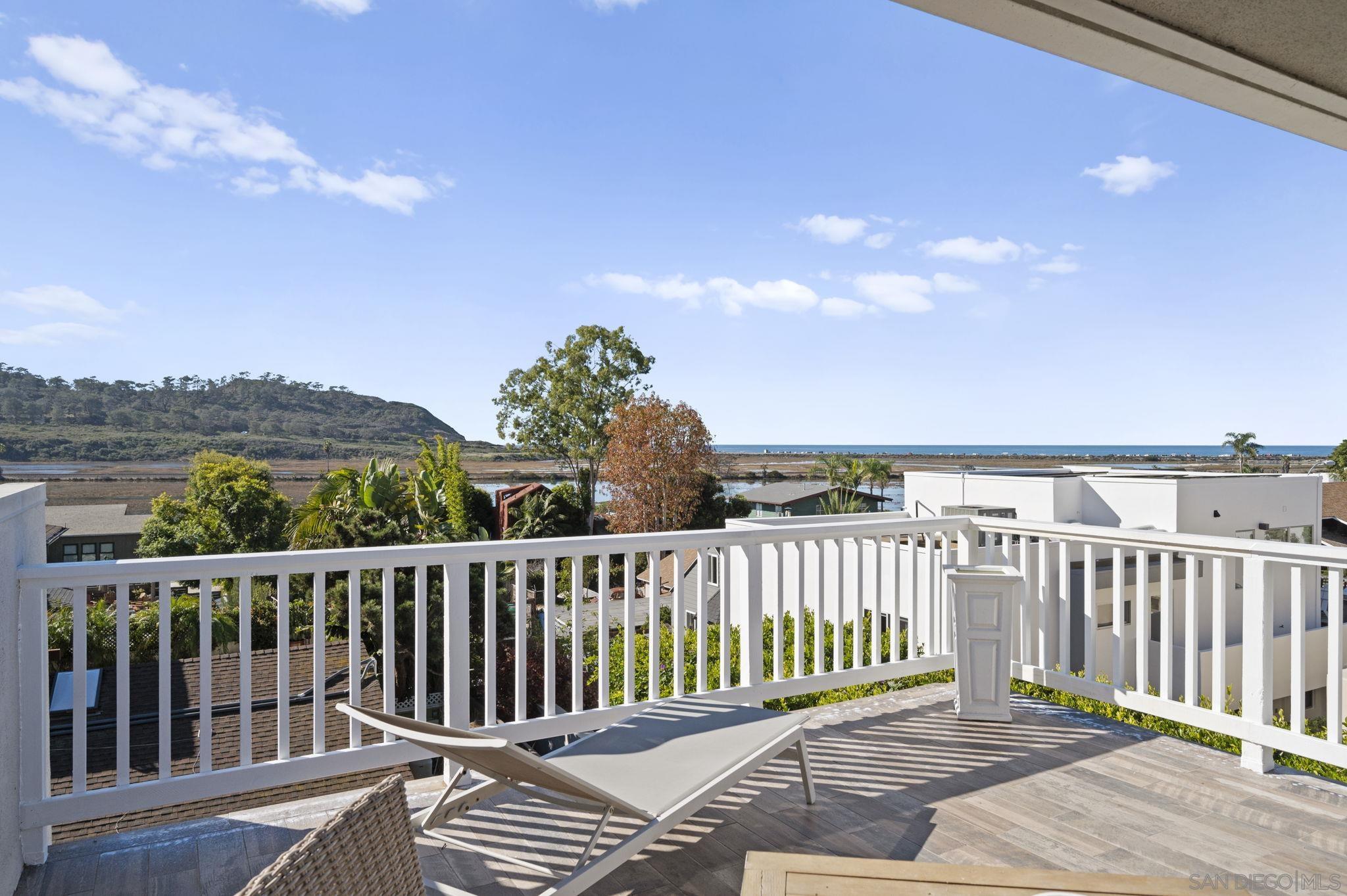 Detail Gallery Image 29 of 38 For 12740  via Felino, Del Mar,  CA 92014 - 3 Beds | 3/1 Baths