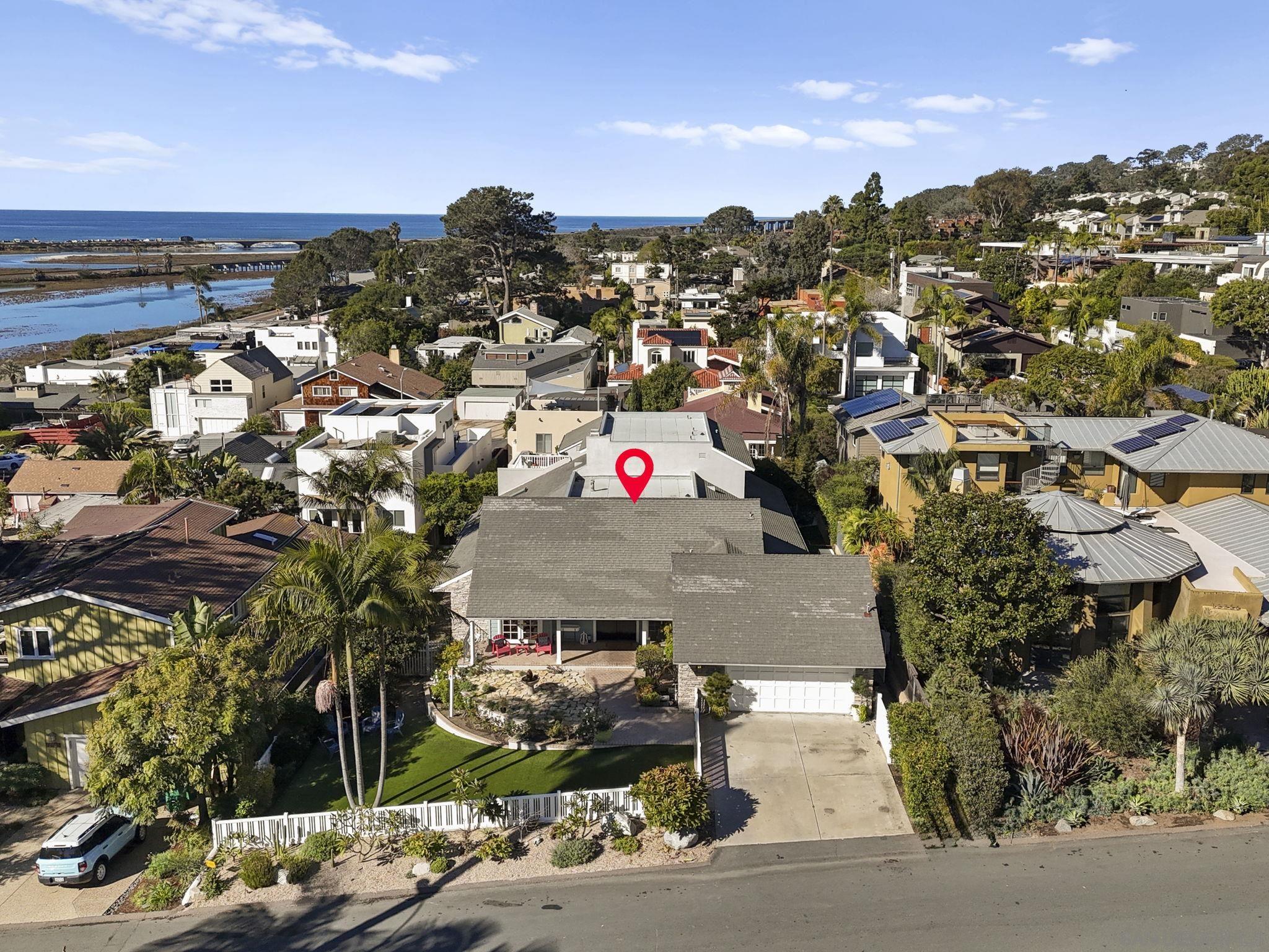 Detail Gallery Image 34 of 38 For 12740  via Felino, Del Mar,  CA 92014 - 3 Beds | 3/1 Baths