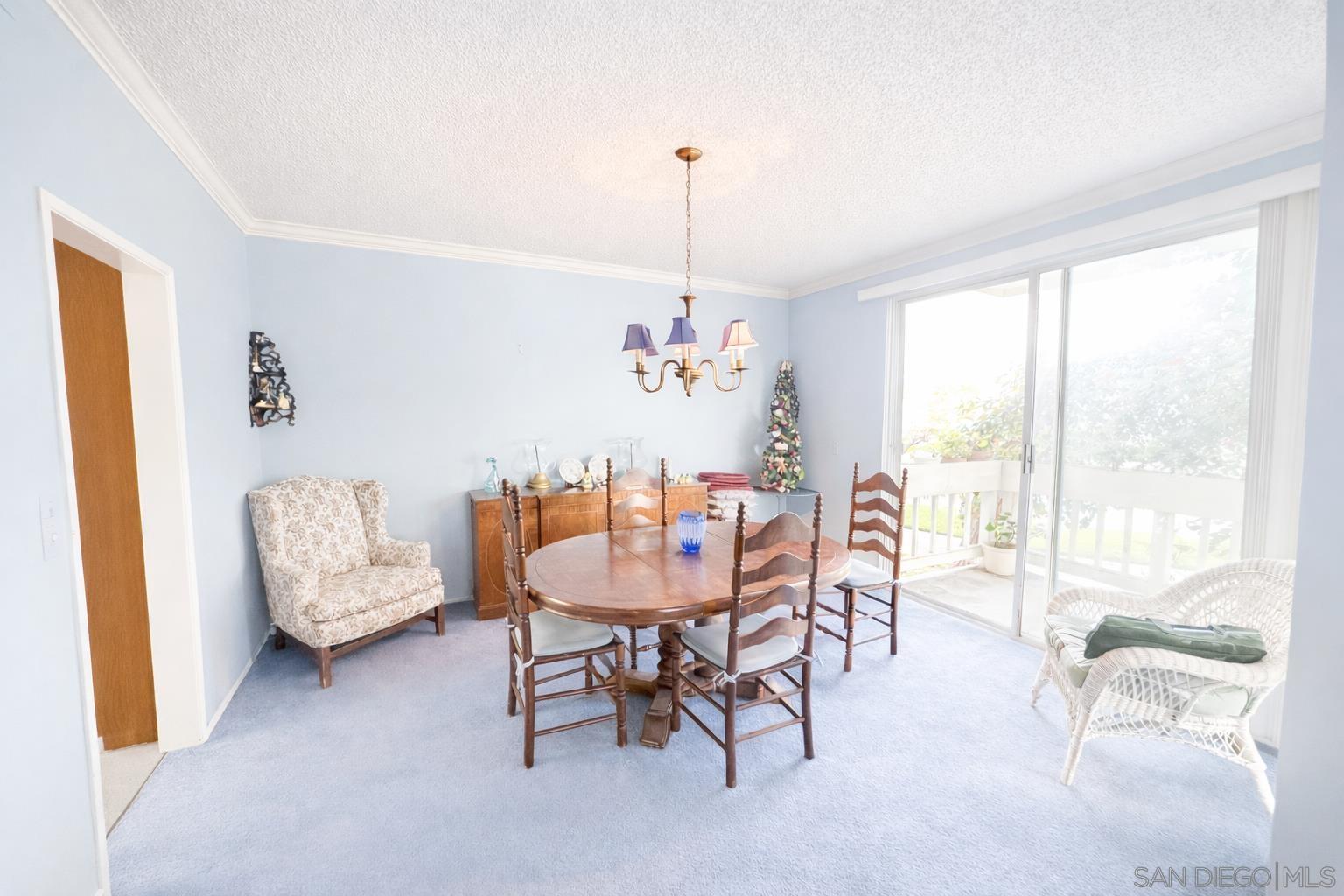 Detail Gallery Image 2 of 14 For 13078  Mindanao Way  #101,  Marina Del Rey,  CA 90292 - 2 Beds | 2 Baths