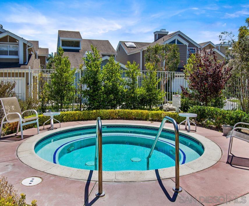 Detail Gallery Image 13 of 14 For 13078  Mindanao Way  #101,  Marina Del Rey,  CA 90292 - 2 Beds | 2 Baths