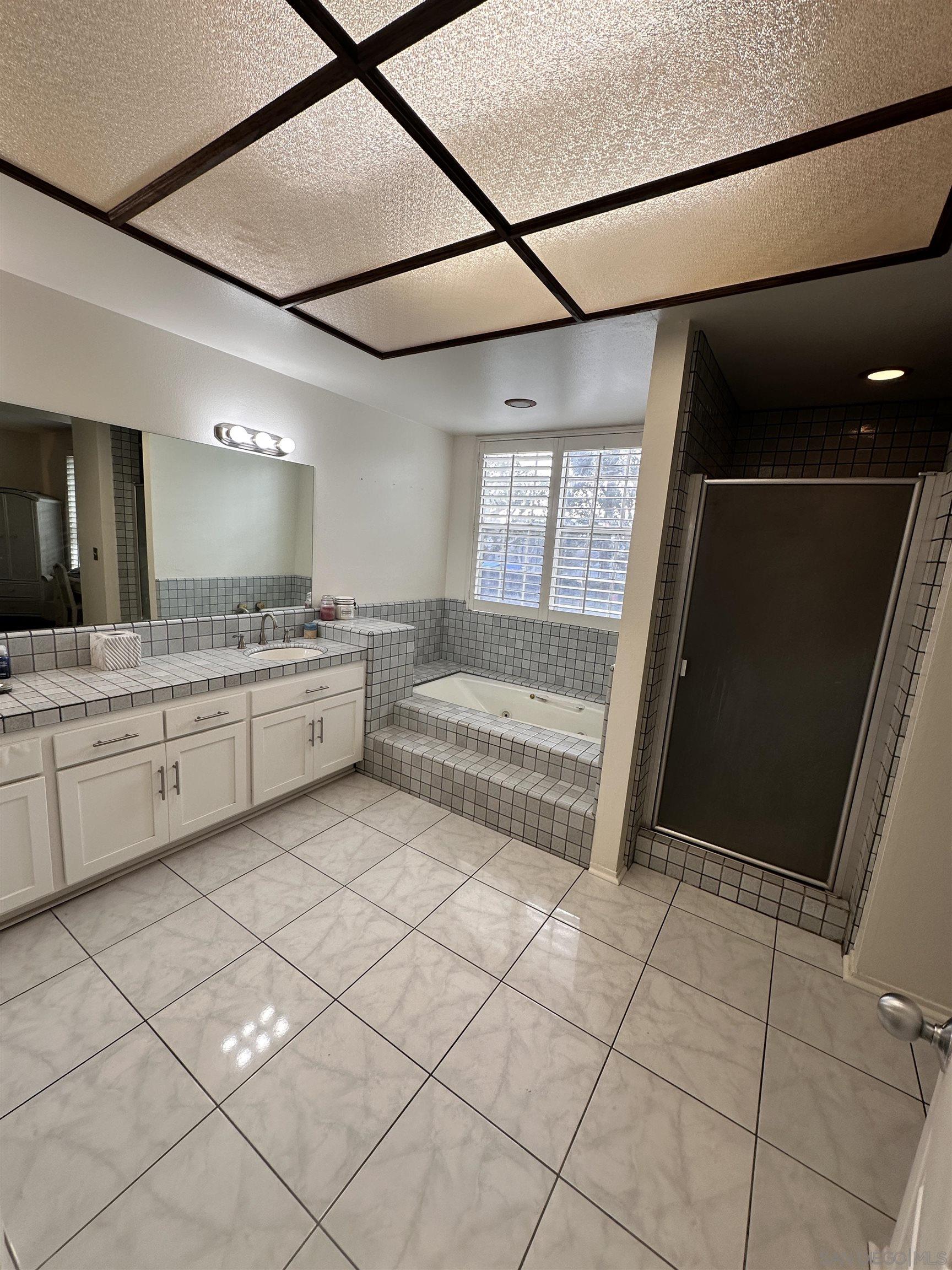 Detail Gallery Image 15 of 15 For 13078  Mindanao Way  #101,  Marina Del Rey,  CA 90292 - 2 Beds | 2 Baths