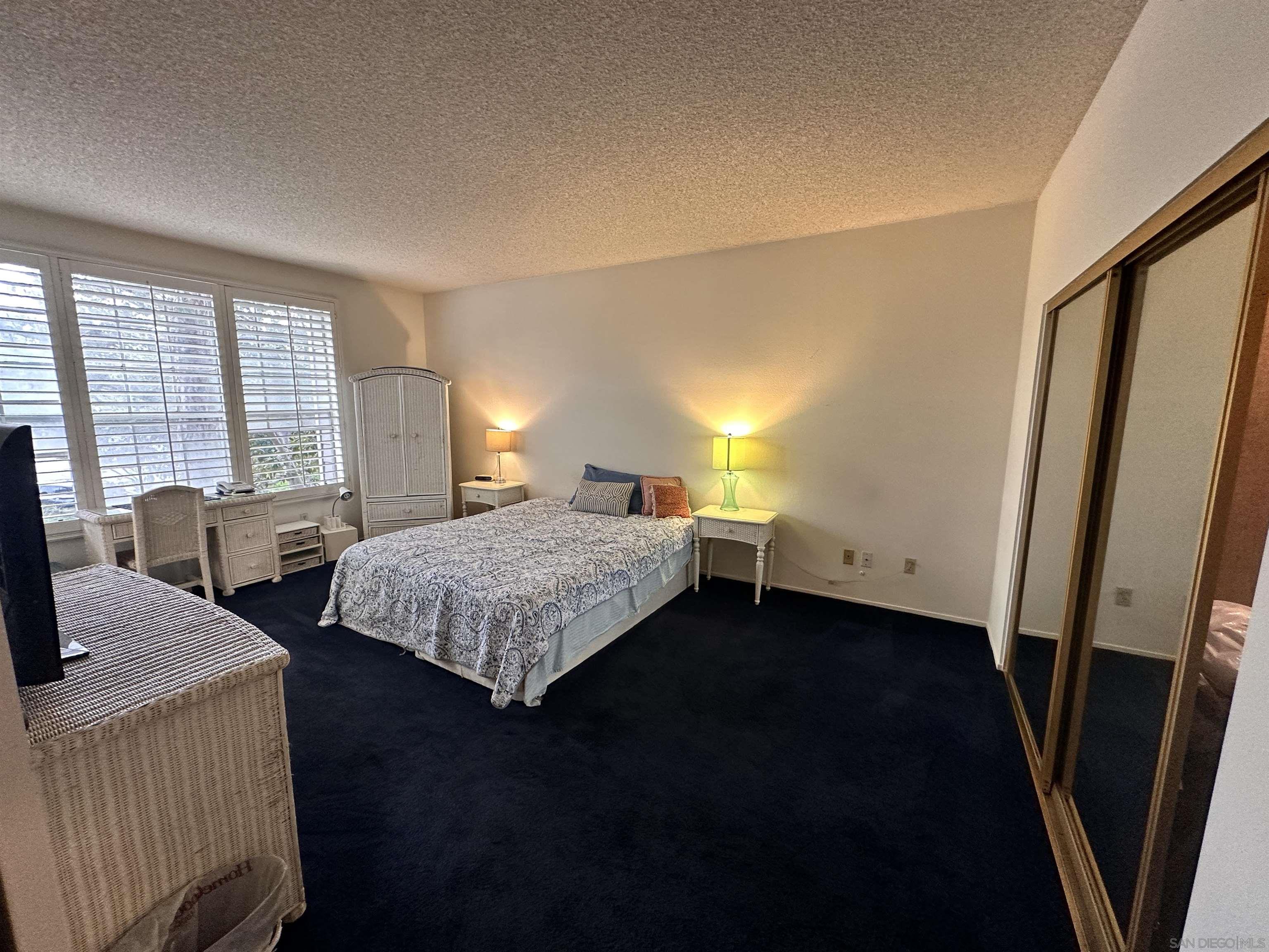 Detail Gallery Image 9 of 15 For 13078  Mindanao Way  #101,  Marina Del Rey,  CA 90292 - 2 Beds | 2 Baths