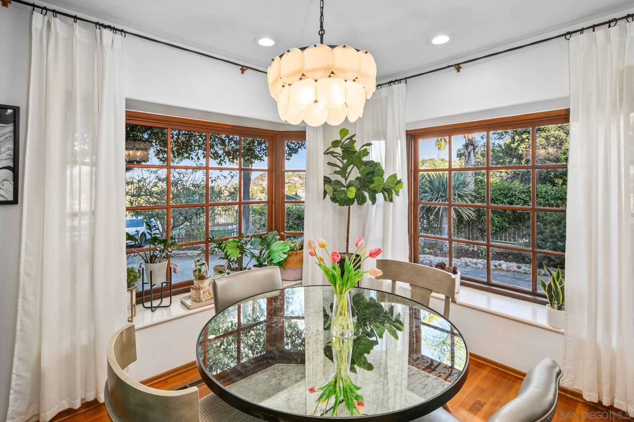 Detail Gallery Image 30 of 70 For 1115 S Mollison Ave, El Cajon,  CA 92020 - 5 Beds | 4/1 Baths