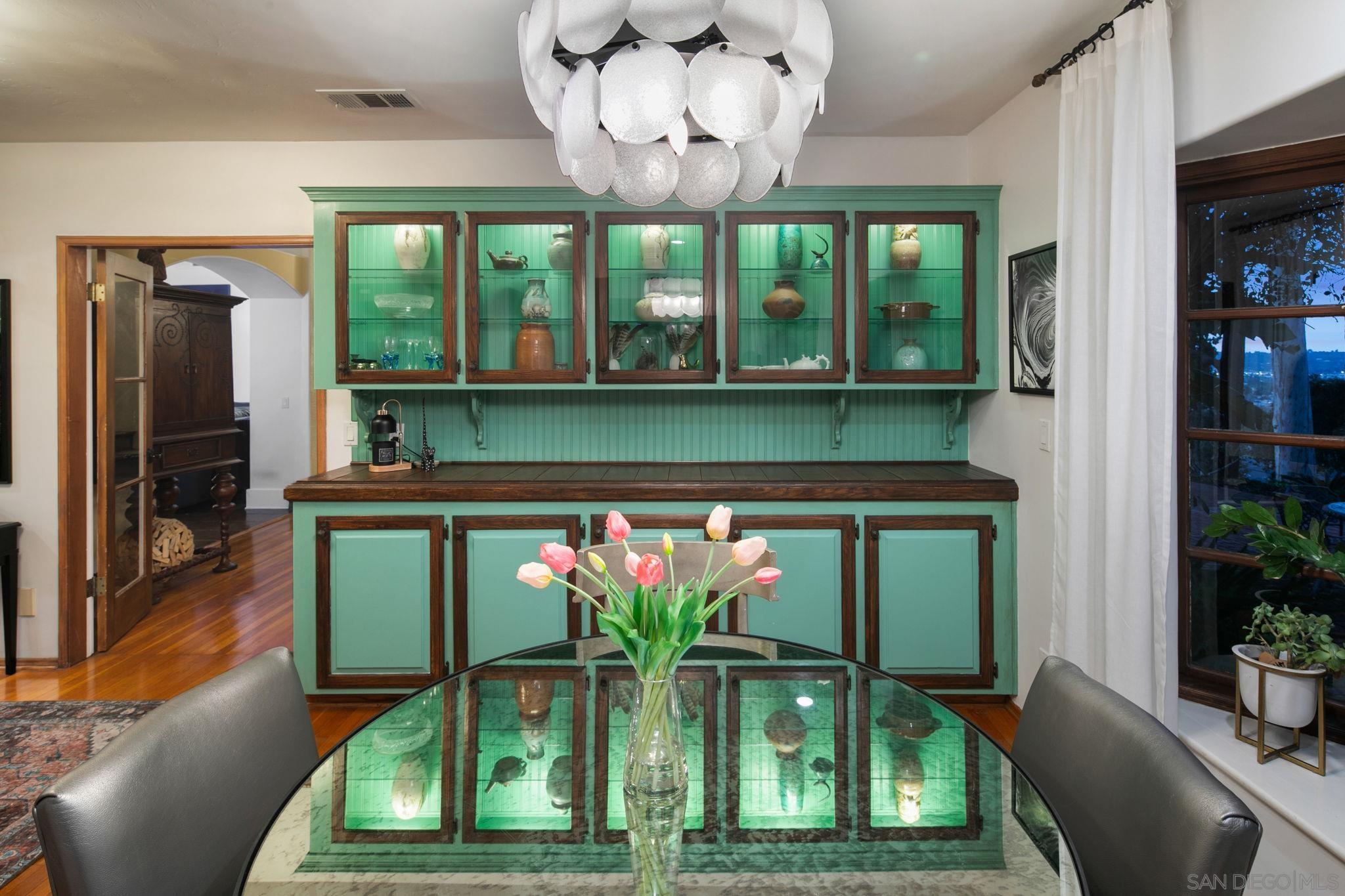 Detail Gallery Image 32 of 71 For 1115 S Mollison Ave, El Cajon,  CA 92020 - 5 Beds | 4/1 Baths