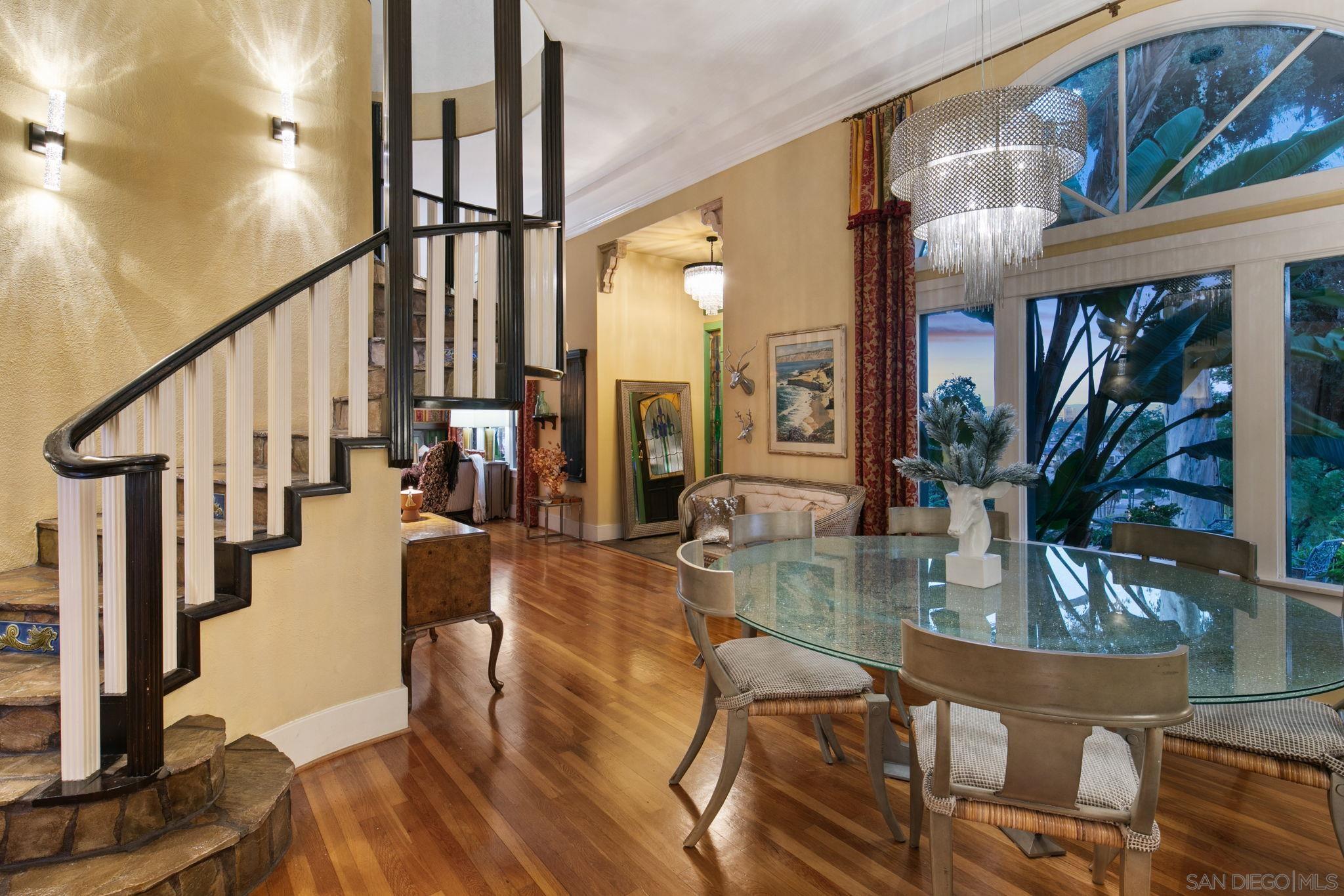 Detail Gallery Image 35 of 71 For 1115 S Mollison Ave, El Cajon,  CA 92020 - 5 Beds | 4/1 Baths