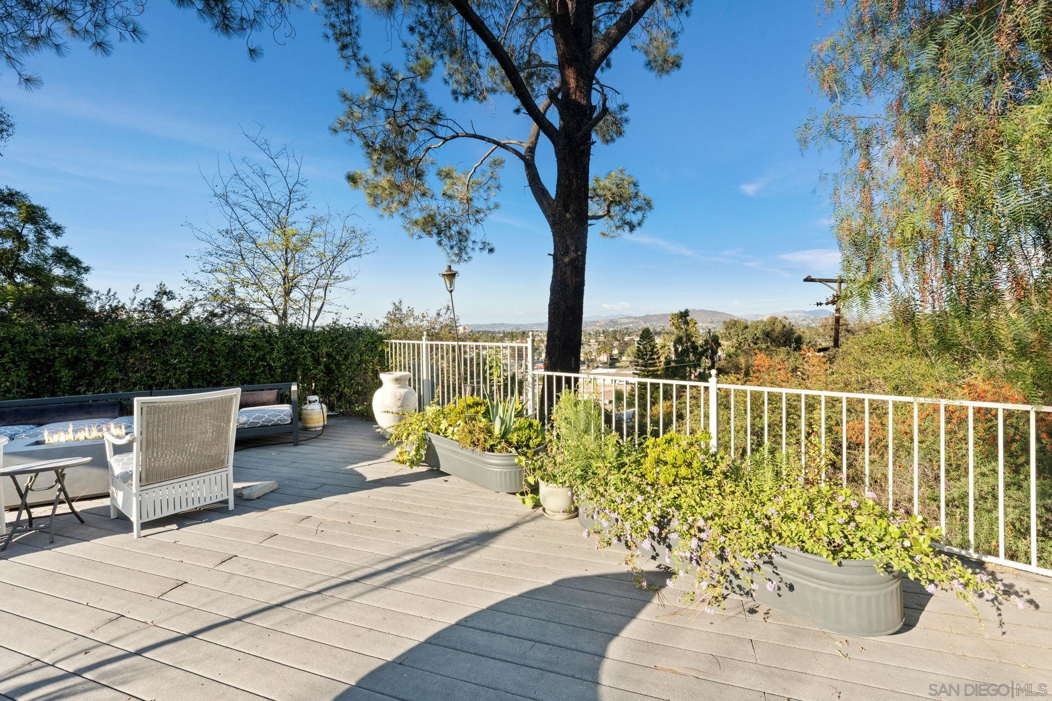 Detail Gallery Image 39 of 70 For 1115 S Mollison Ave, El Cajon,  CA 92020 - 5 Beds | 4/1 Baths