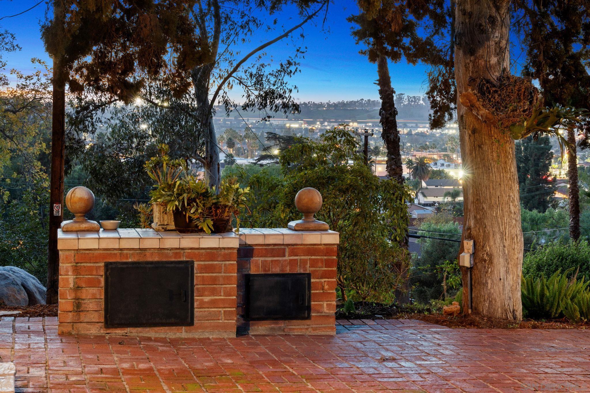 Detail Gallery Image 41 of 71 For 1115 S Mollison Ave, El Cajon,  CA 92020 - 5 Beds | 4/1 Baths