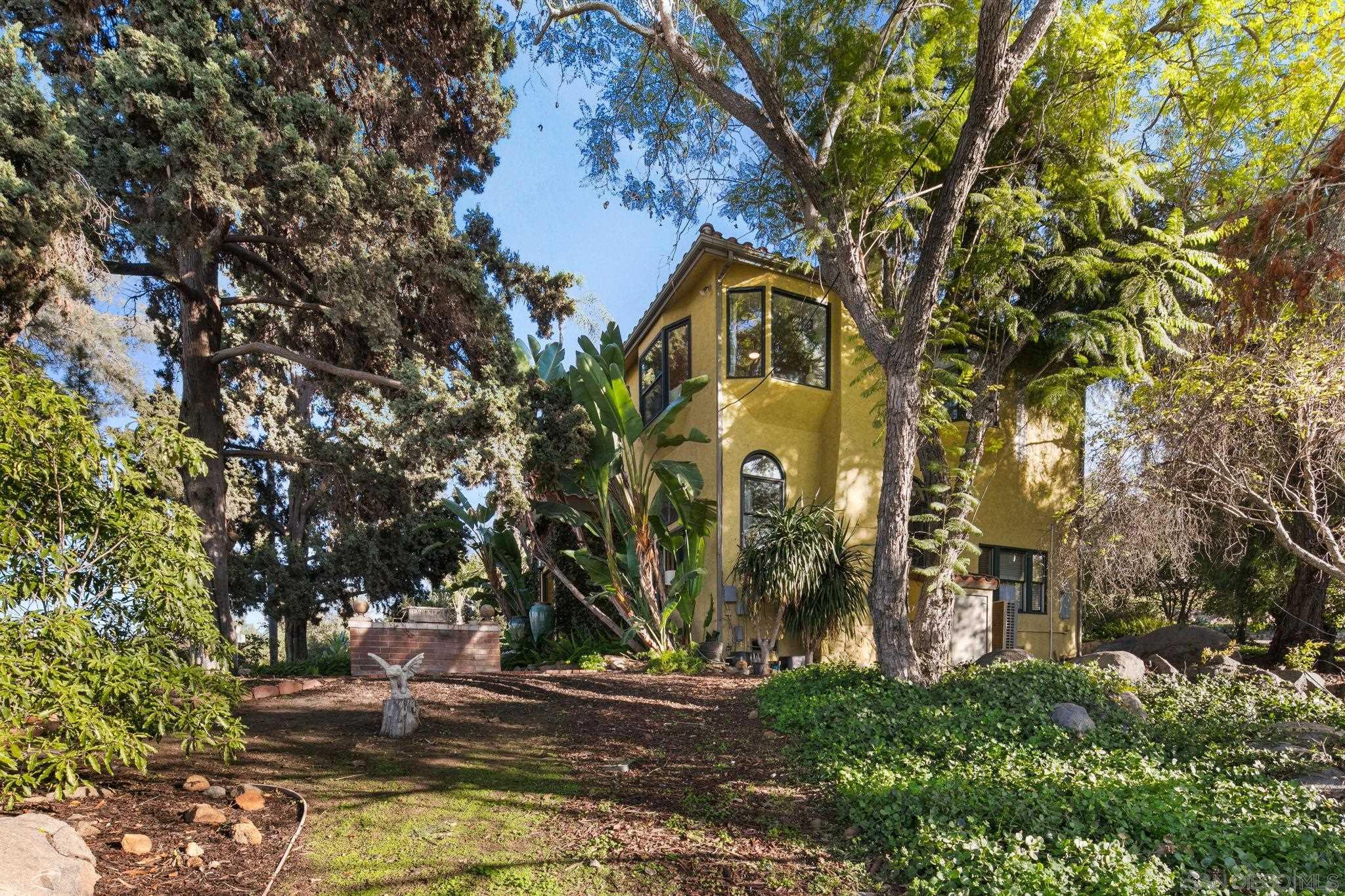 Detail Gallery Image 44 of 70 For 1115 S Mollison Ave, El Cajon,  CA 92020 - 5 Beds | 4/1 Baths