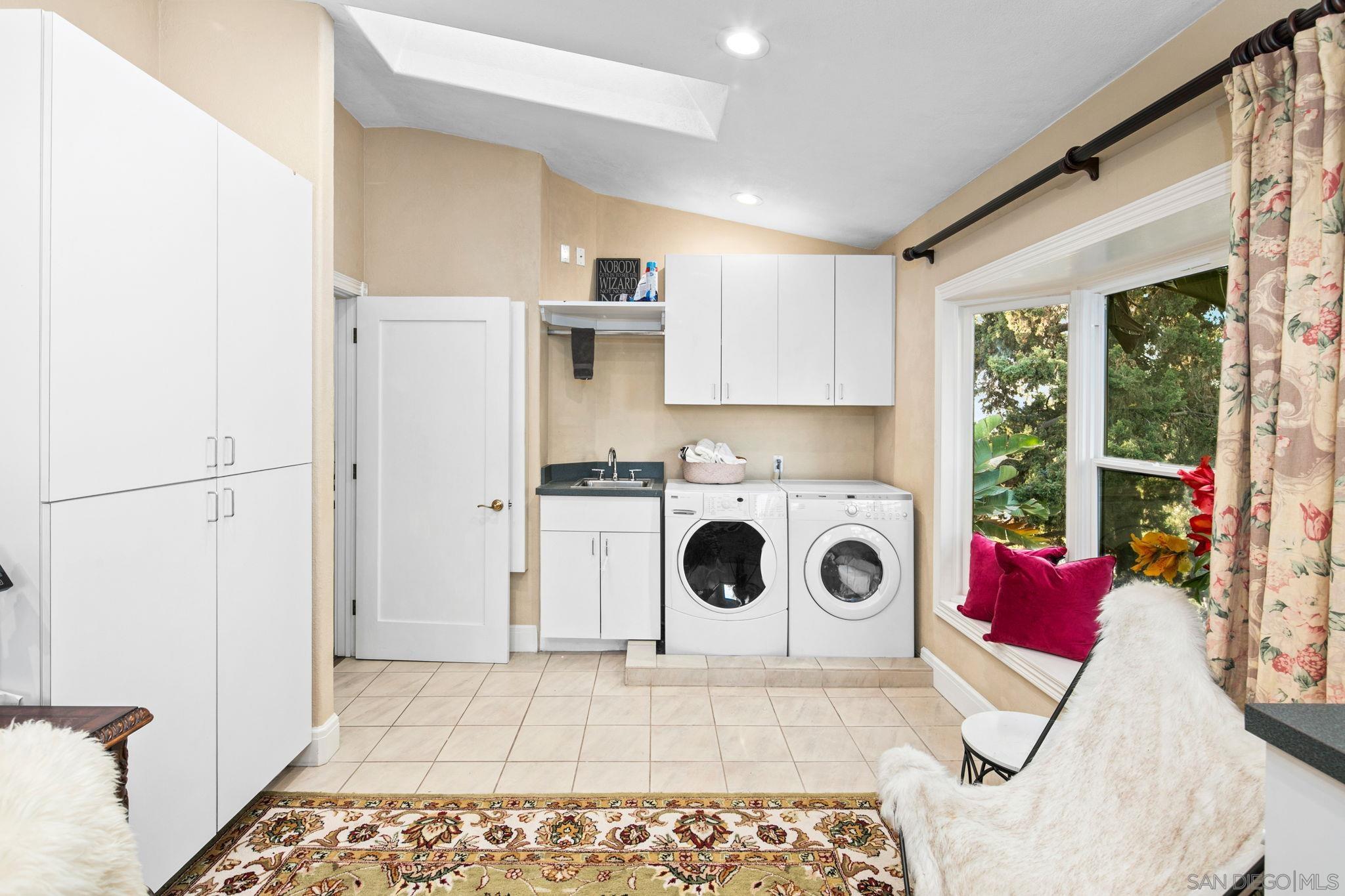 Detail Gallery Image 53 of 70 For 1115 S Mollison Ave, El Cajon,  CA 92020 - 5 Beds | 4/1 Baths