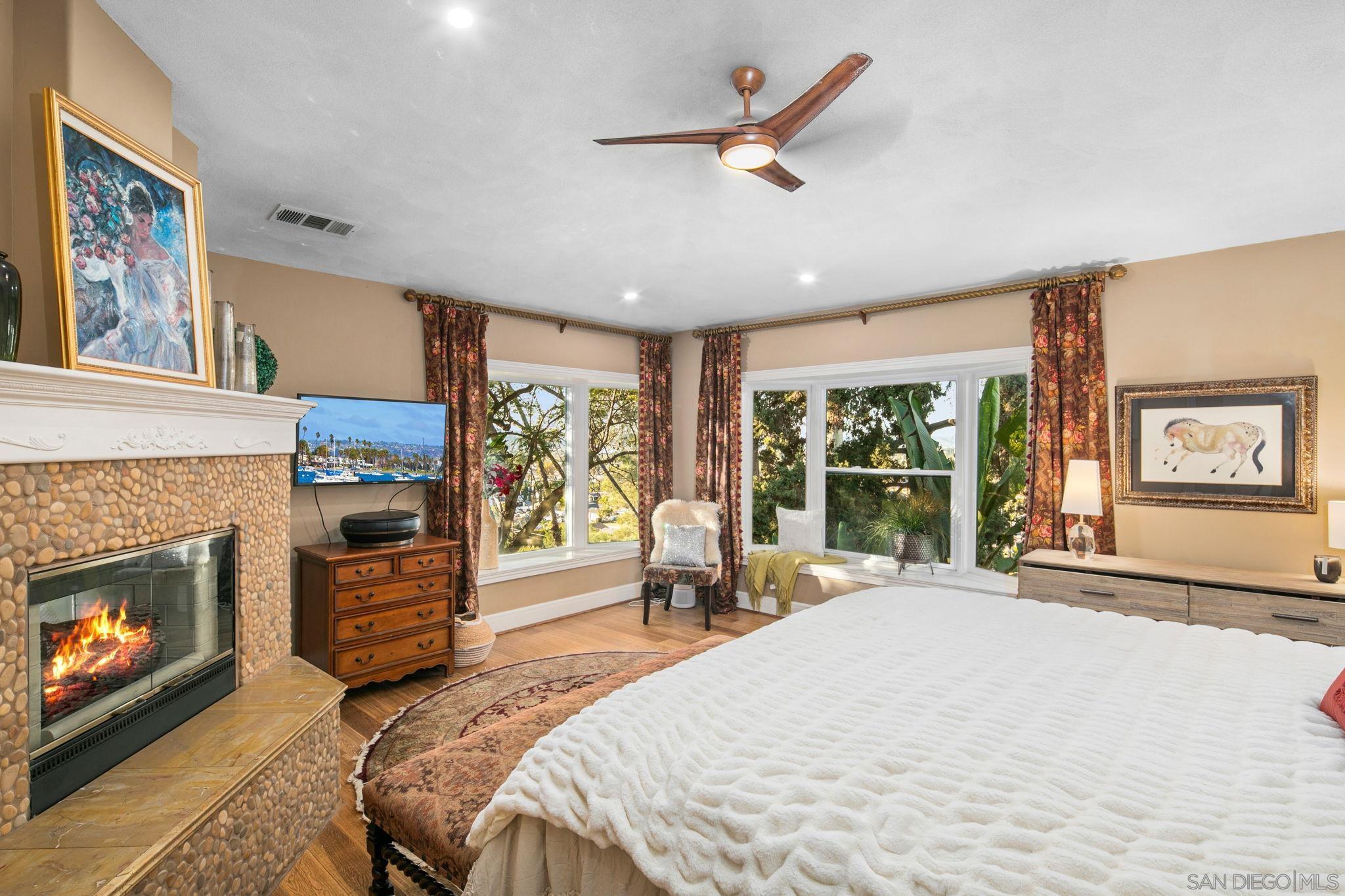 Detail Gallery Image 58 of 71 For 1115 S Mollison Ave, El Cajon,  CA 92020 - 5 Beds | 4/1 Baths